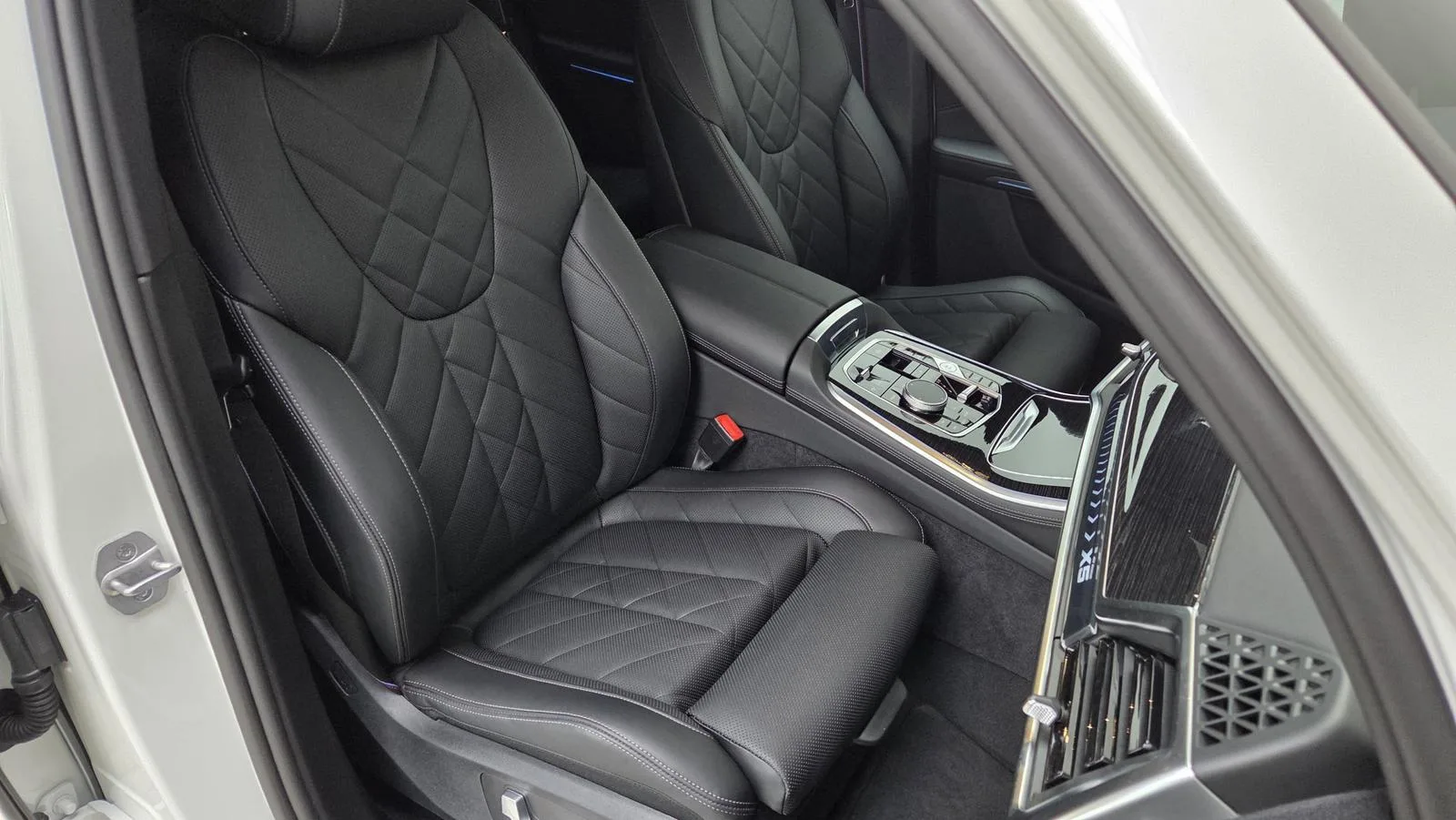 2025 BMW X5 xDrive50e M Sport Pro, 28/30