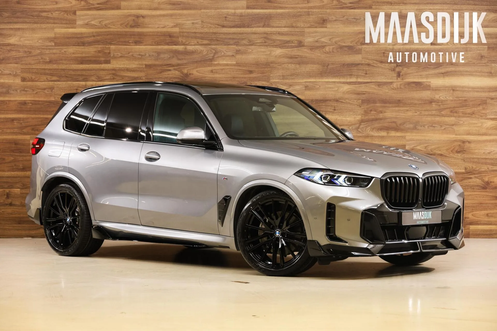 2025 BMW X5 xDrive50e M Sport Pro, 4/30