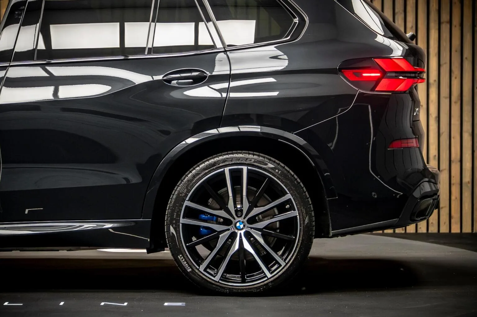 2025 BMW X5 xDrive50e M Sport, 16/30