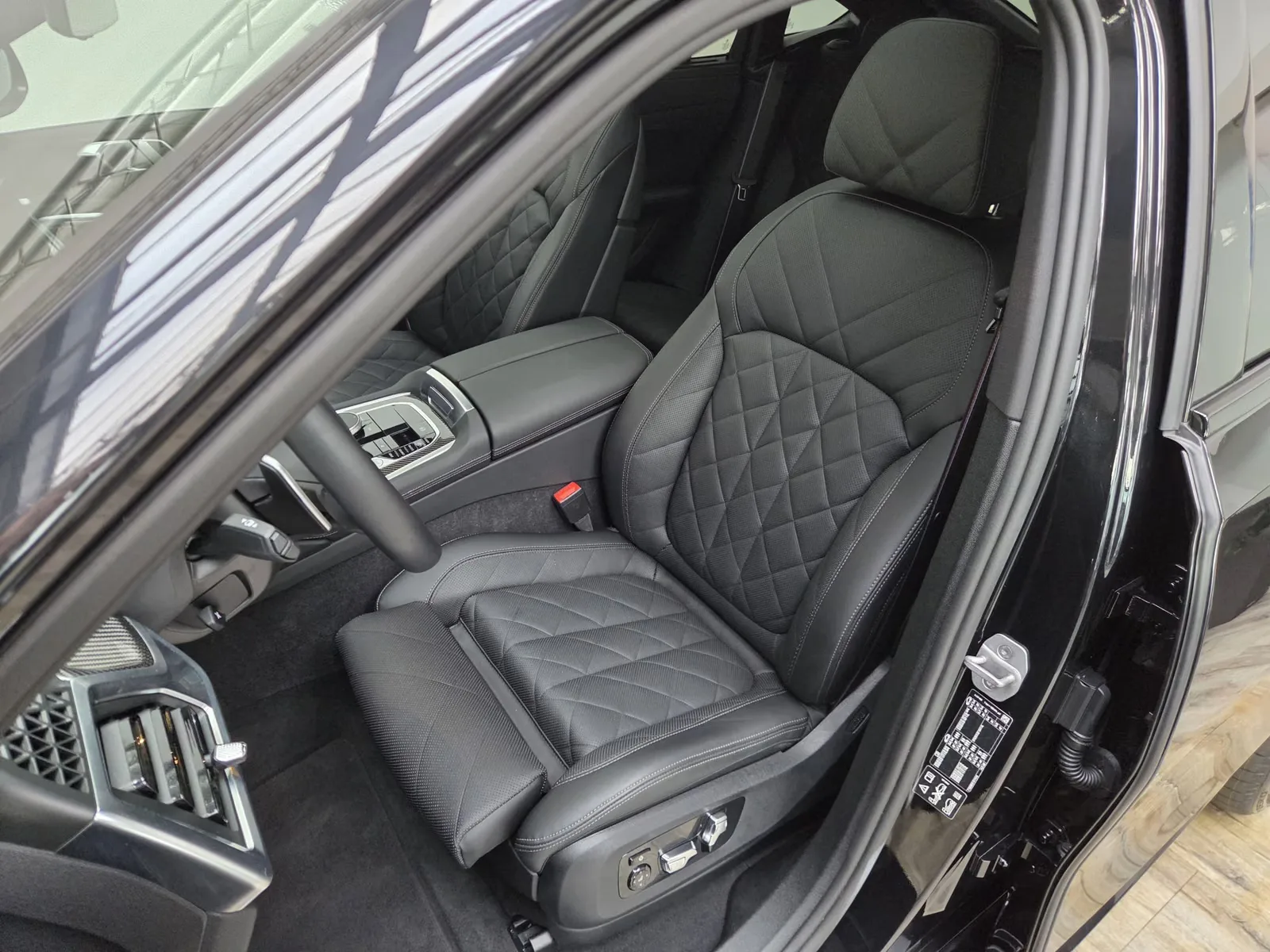 2025 BMW X6 xDrive30d M Sport Pro, 15/30
