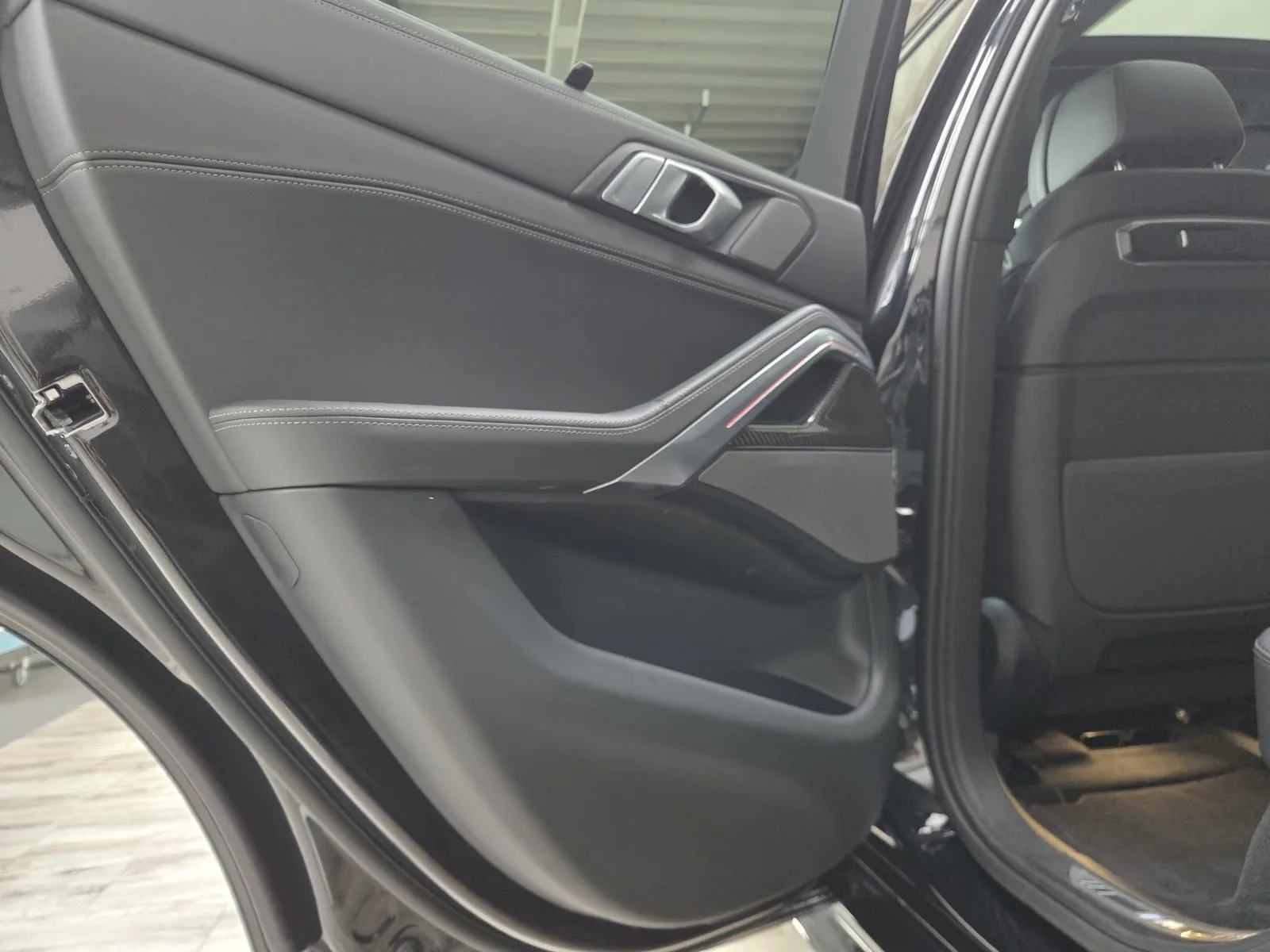 2025 BMW X6 xDrive30d M Sport Pro, 20/30