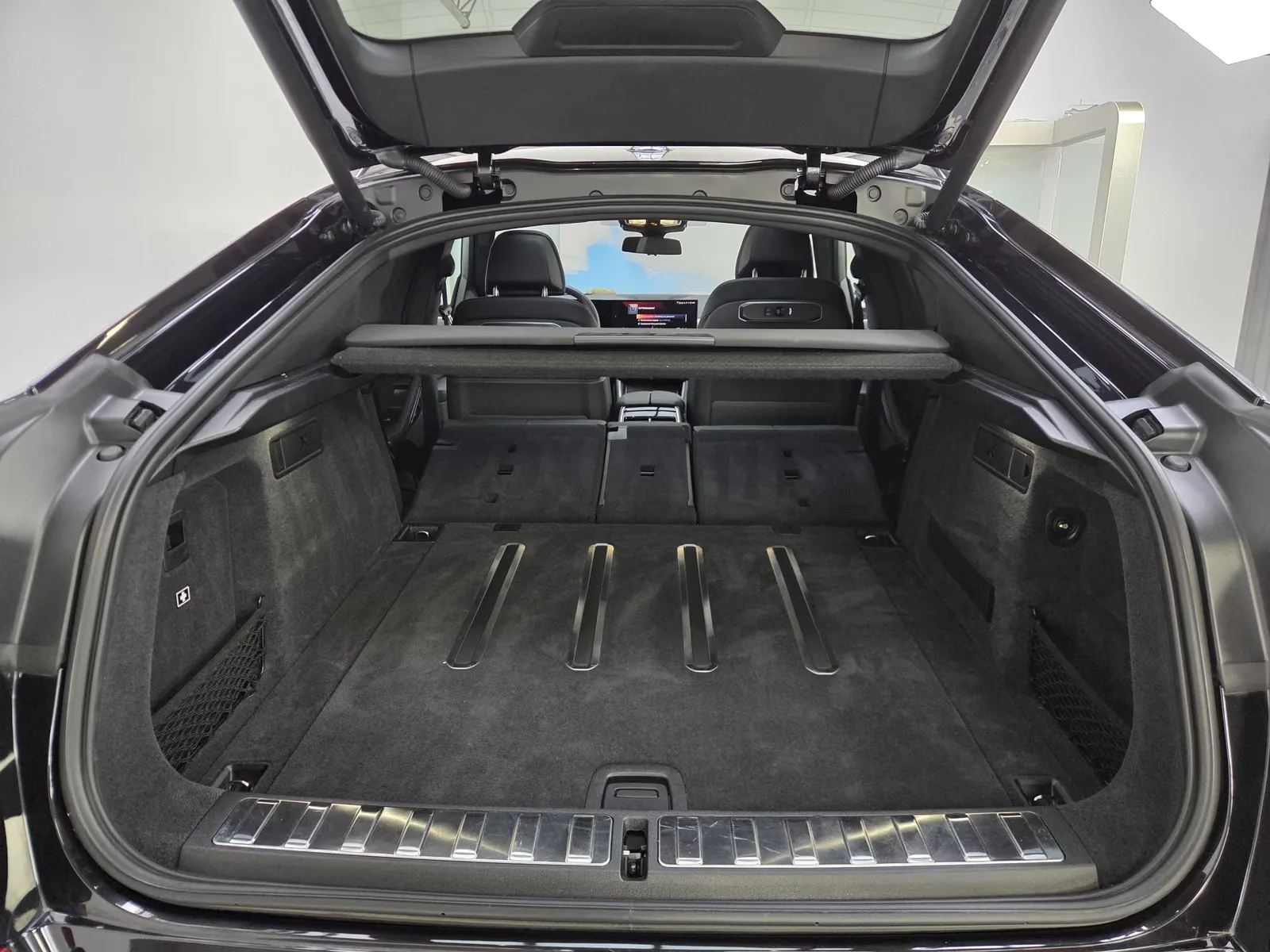 2025 BMW X6 xDrive30d M Sport Pro, 22/30