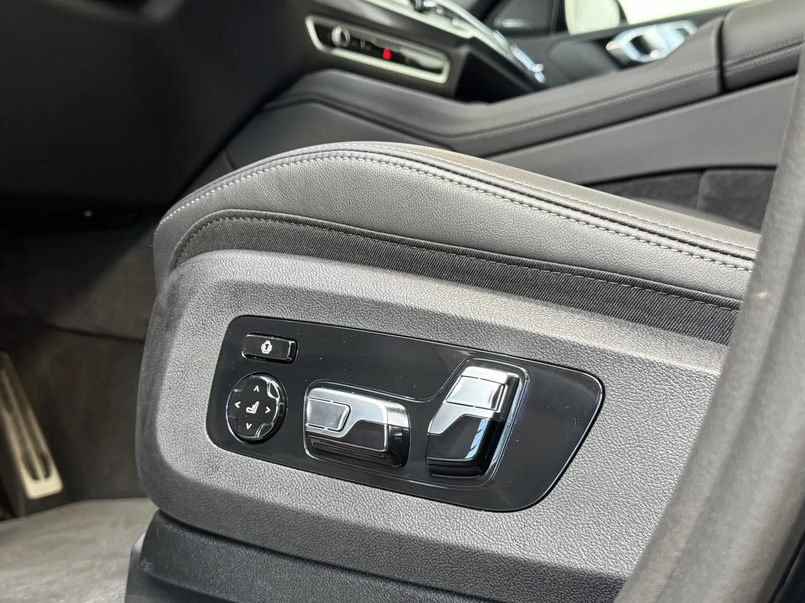 2025 BMW X6 xDrive30d M Sport Pro, 16/30