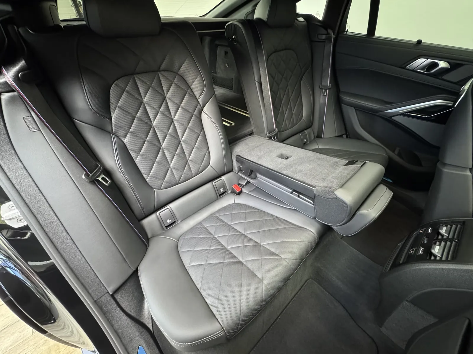 2025 BMW X6 xDrive30d M Sport Pro, 27/30
