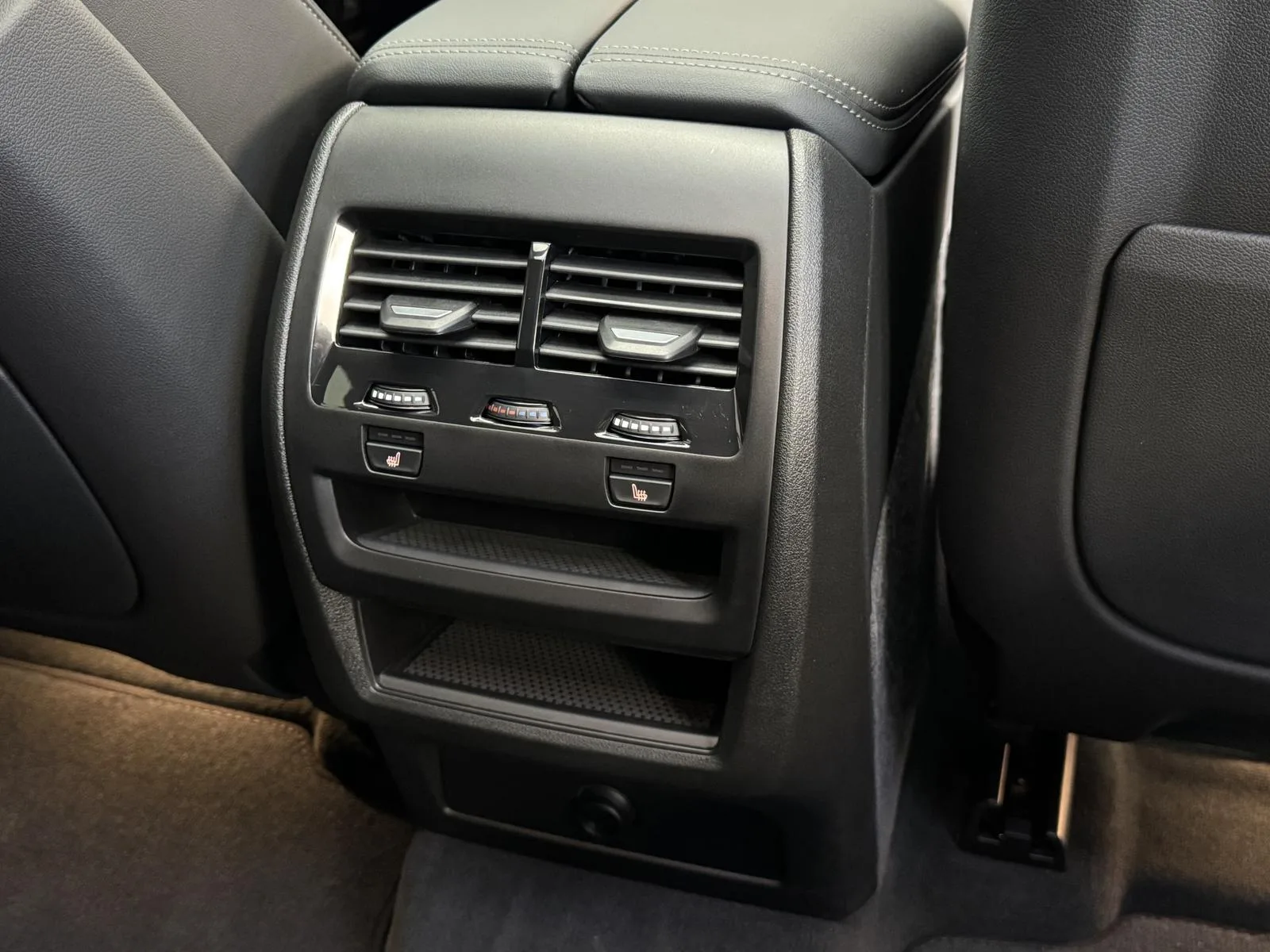 2025 BMW X6 xDrive30d M Sport Pro, 30/30