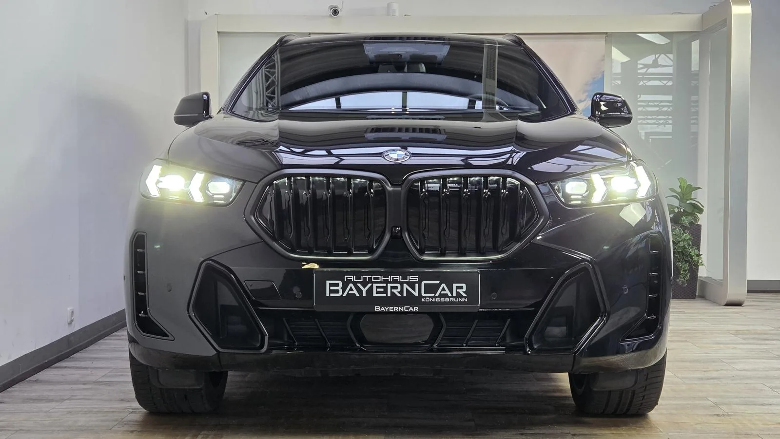 2025 BMW X6 xDrive30d M Sport Pro, 2/30