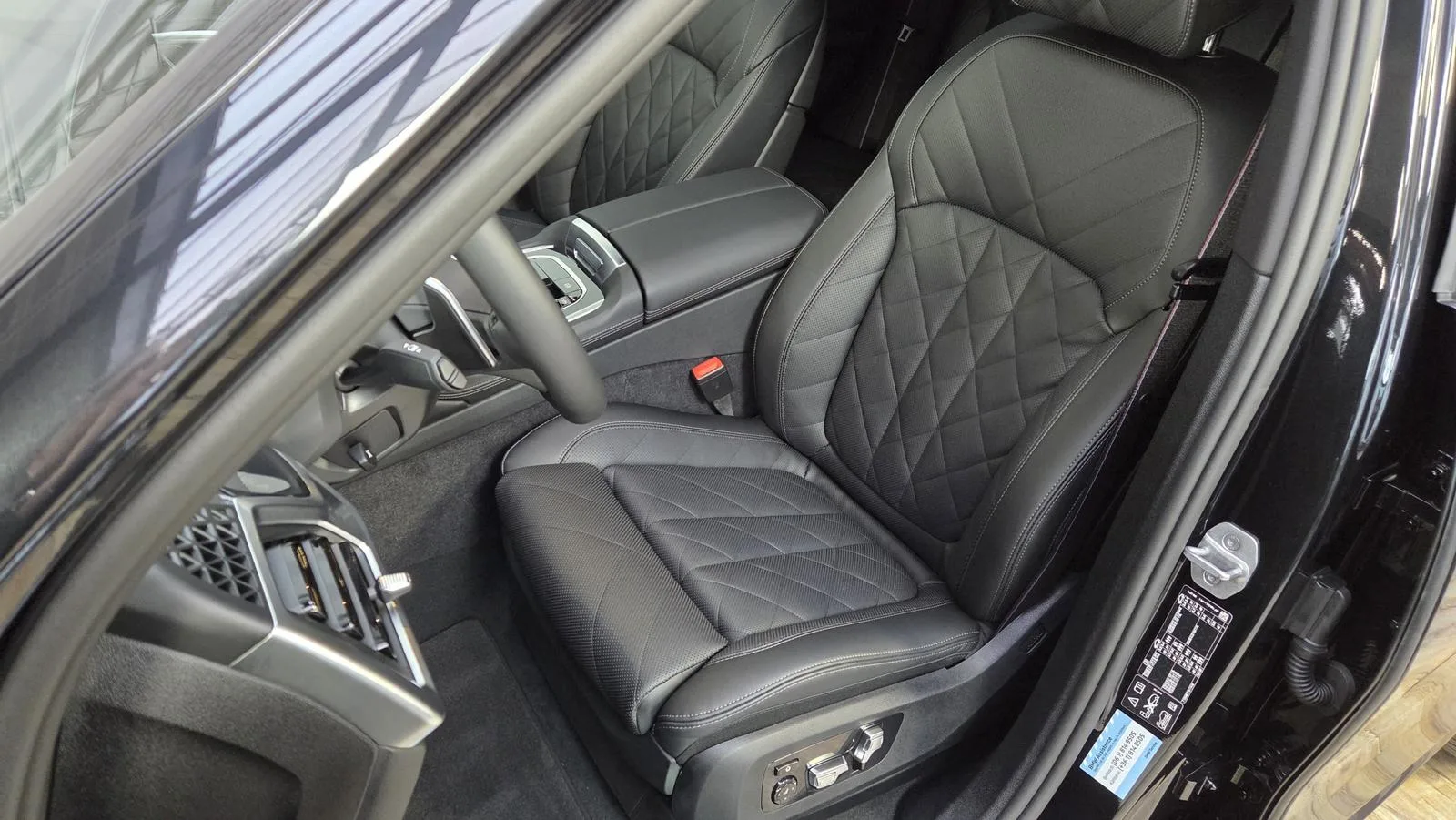 2025 BMW X6 xDrive30d M Sport Pro, 15/30