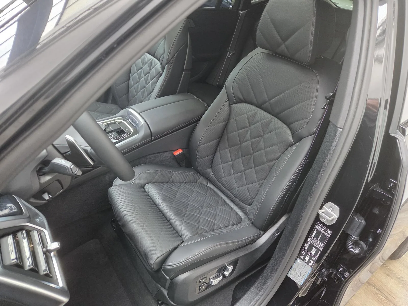 2025 BMW X6 xDrive40d M Sport Pro, 15/30