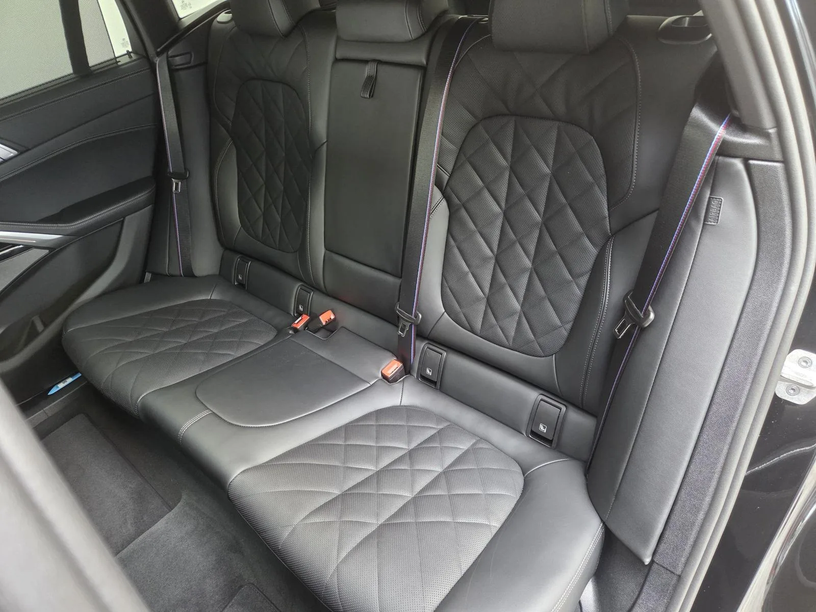 2025 BMW X6 xDrive40d M Sport Pro, 18/30