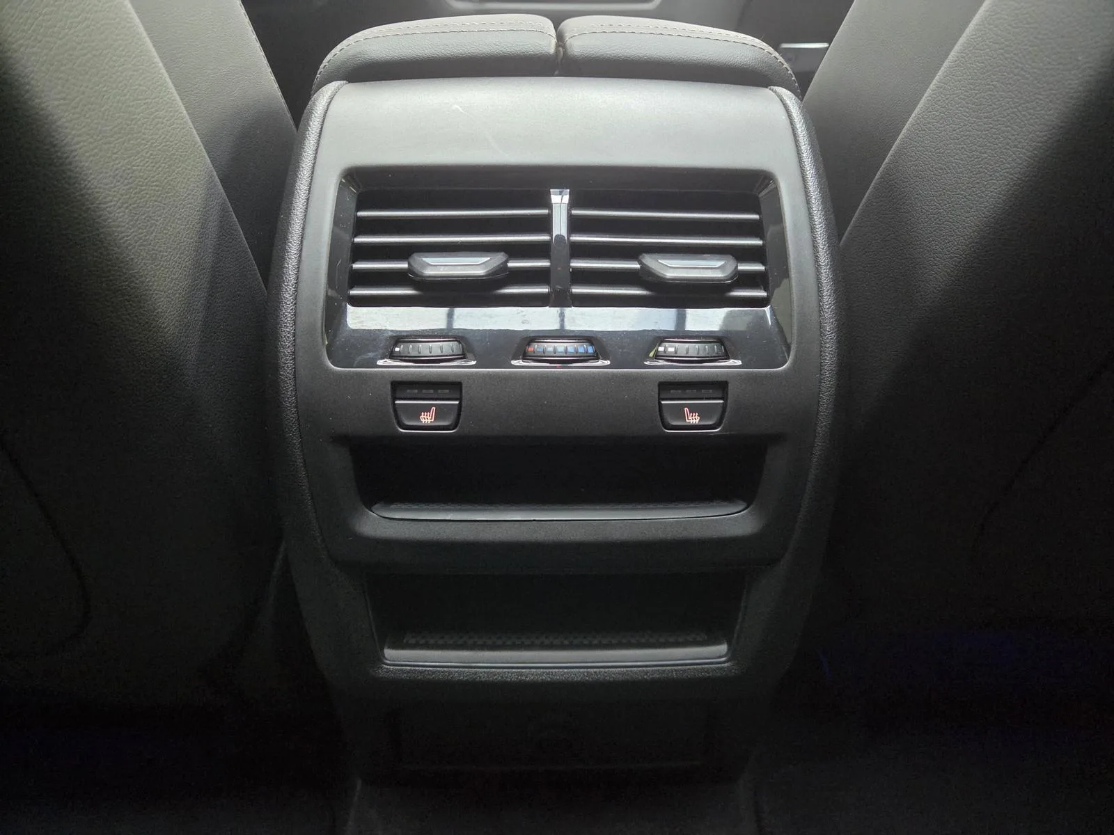 2025 BMW X6 xDrive40d M Sport Pro, 27/30