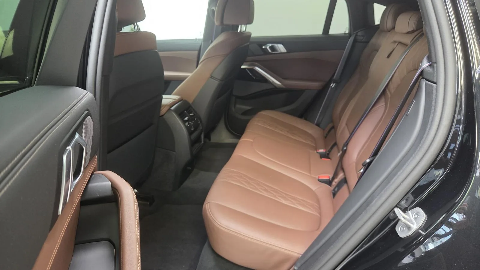 2025 BMW X6 xDrive40d M Sport Pro, 18/30
