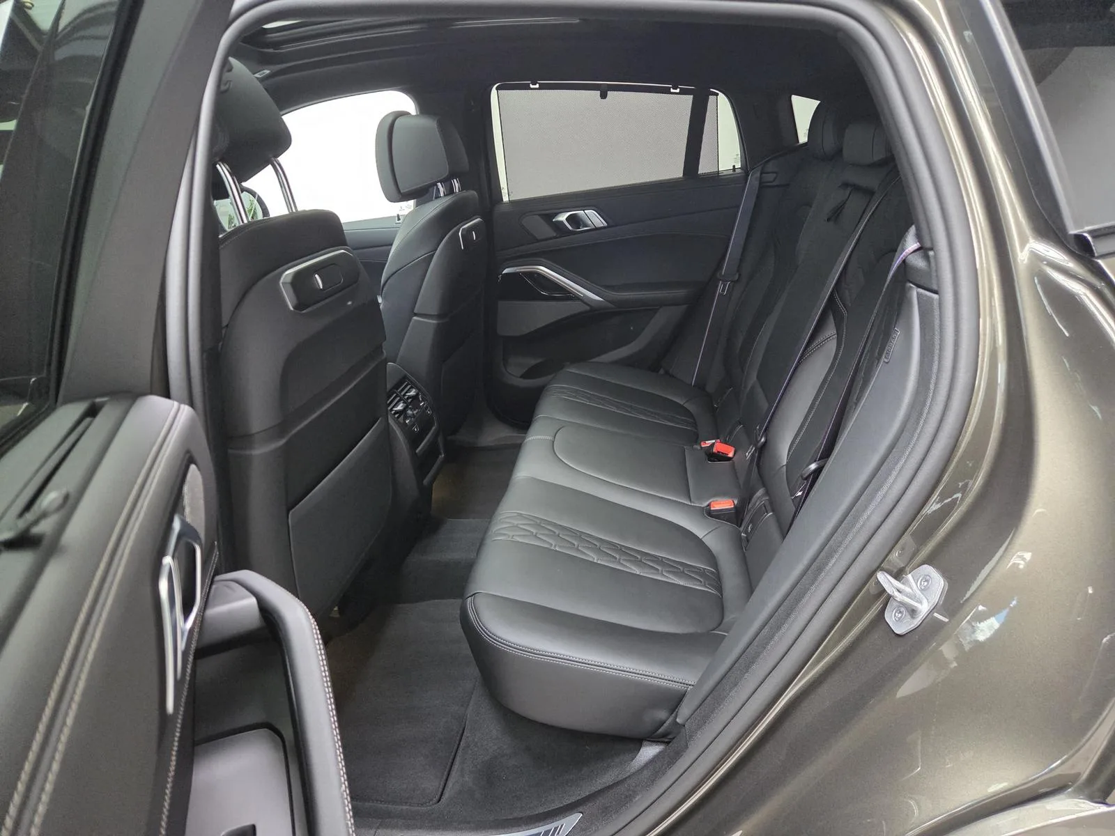 2025 BMW X6 xDrive40d M Sport Pro, 18/30