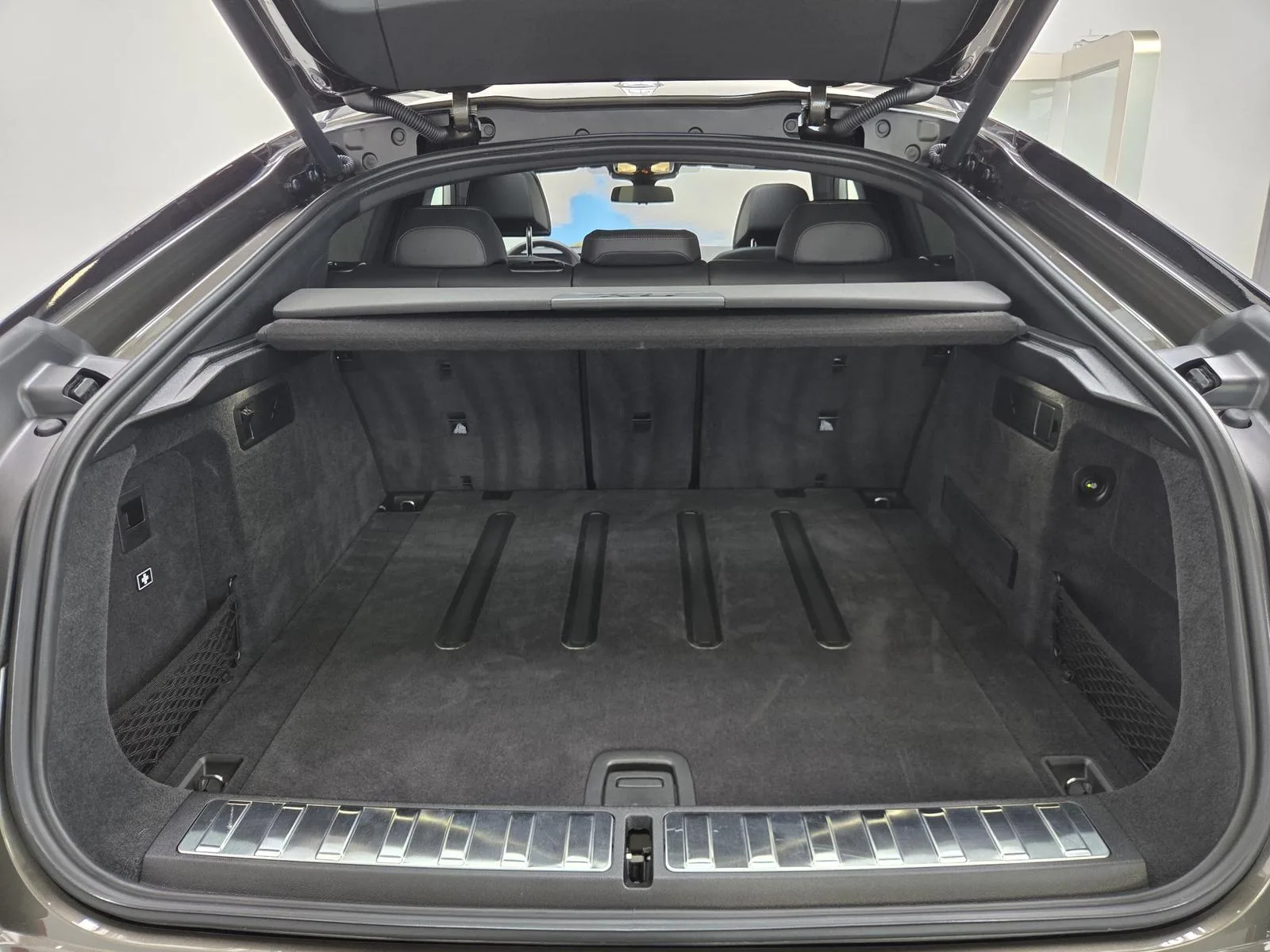 2025 BMW X6 xDrive40d M Sport Pro, 20/30