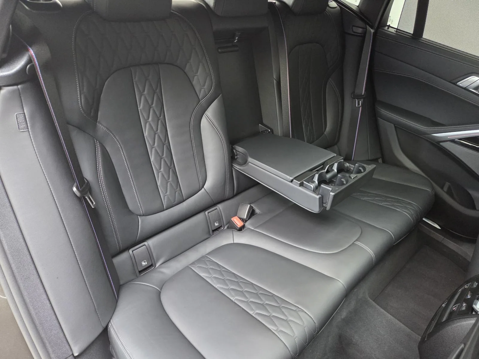 2025 BMW X6 xDrive40d M Sport Pro, 28/30
