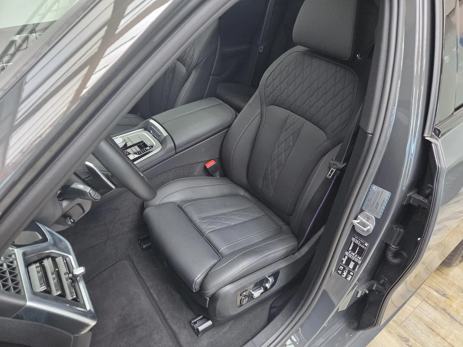 2025 BMW X6 xDrive40d M Sport Pro, 15/30
