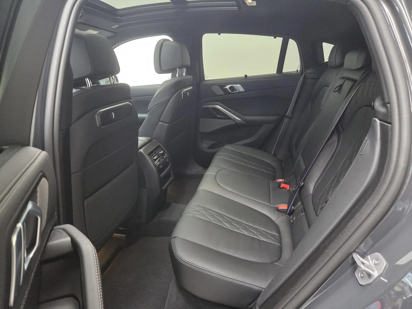 2025 BMW X6 xDrive40d M Sport Pro, 19/30