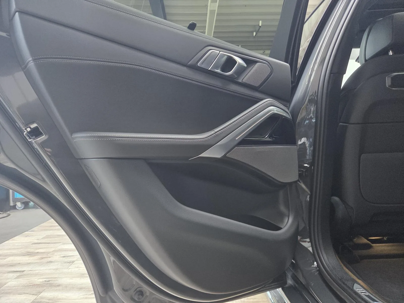 2025 BMW X6 xDrive40d M Sport Pro, 20/30