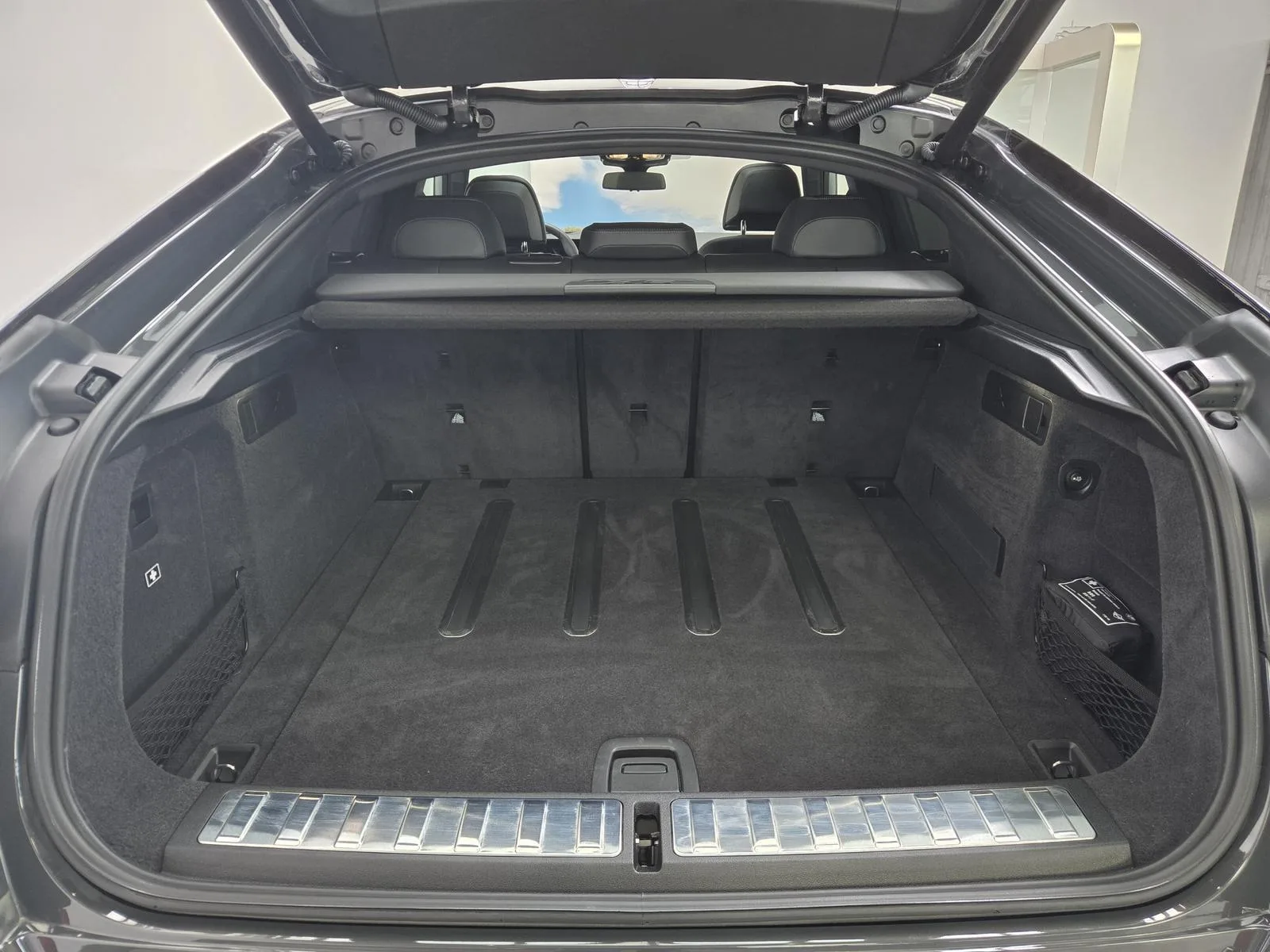 2025 BMW X6 xDrive40d M Sport Pro, 21/30