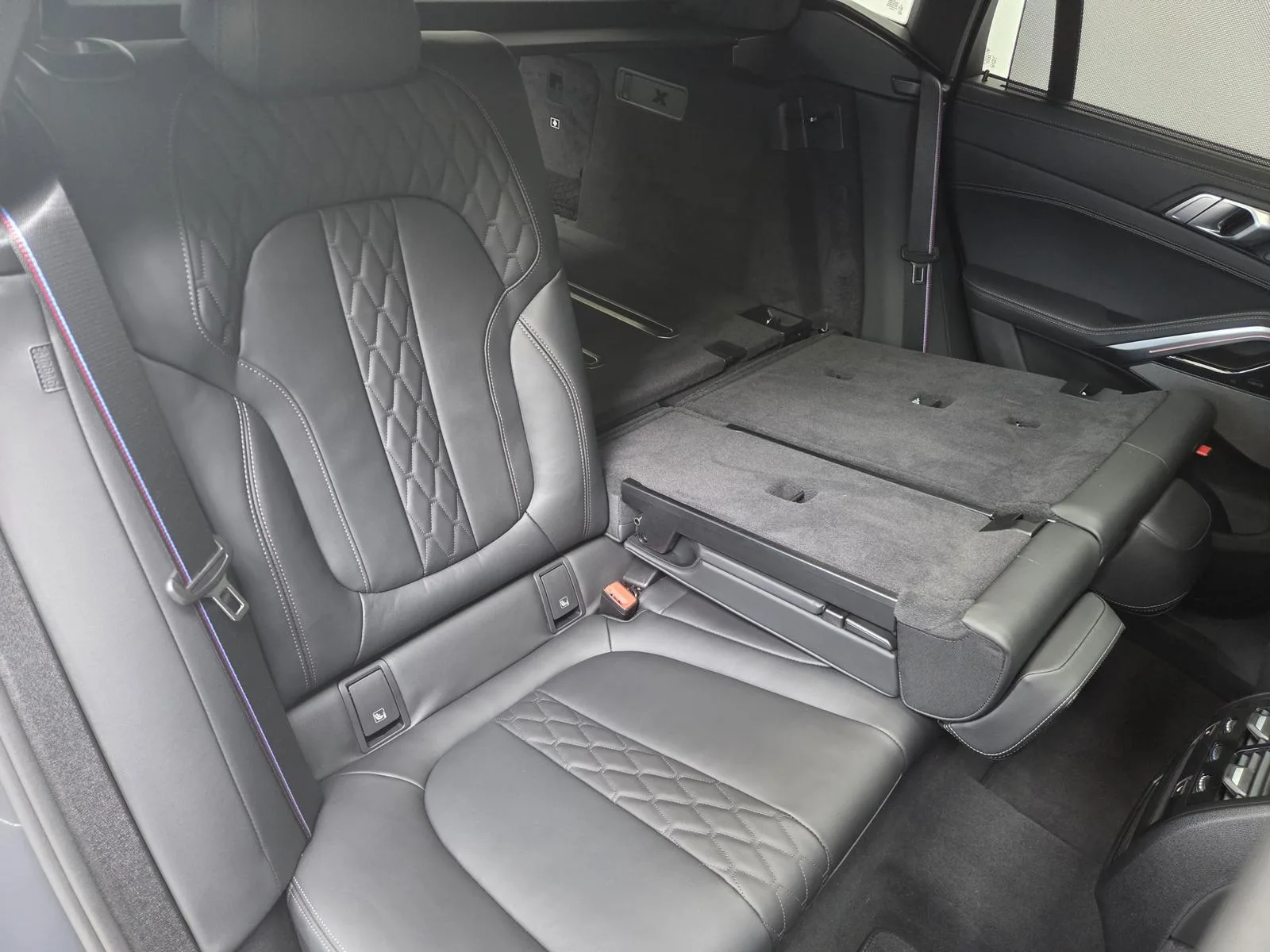 2025 BMW X6 xDrive40d M Sport Pro, 26/30