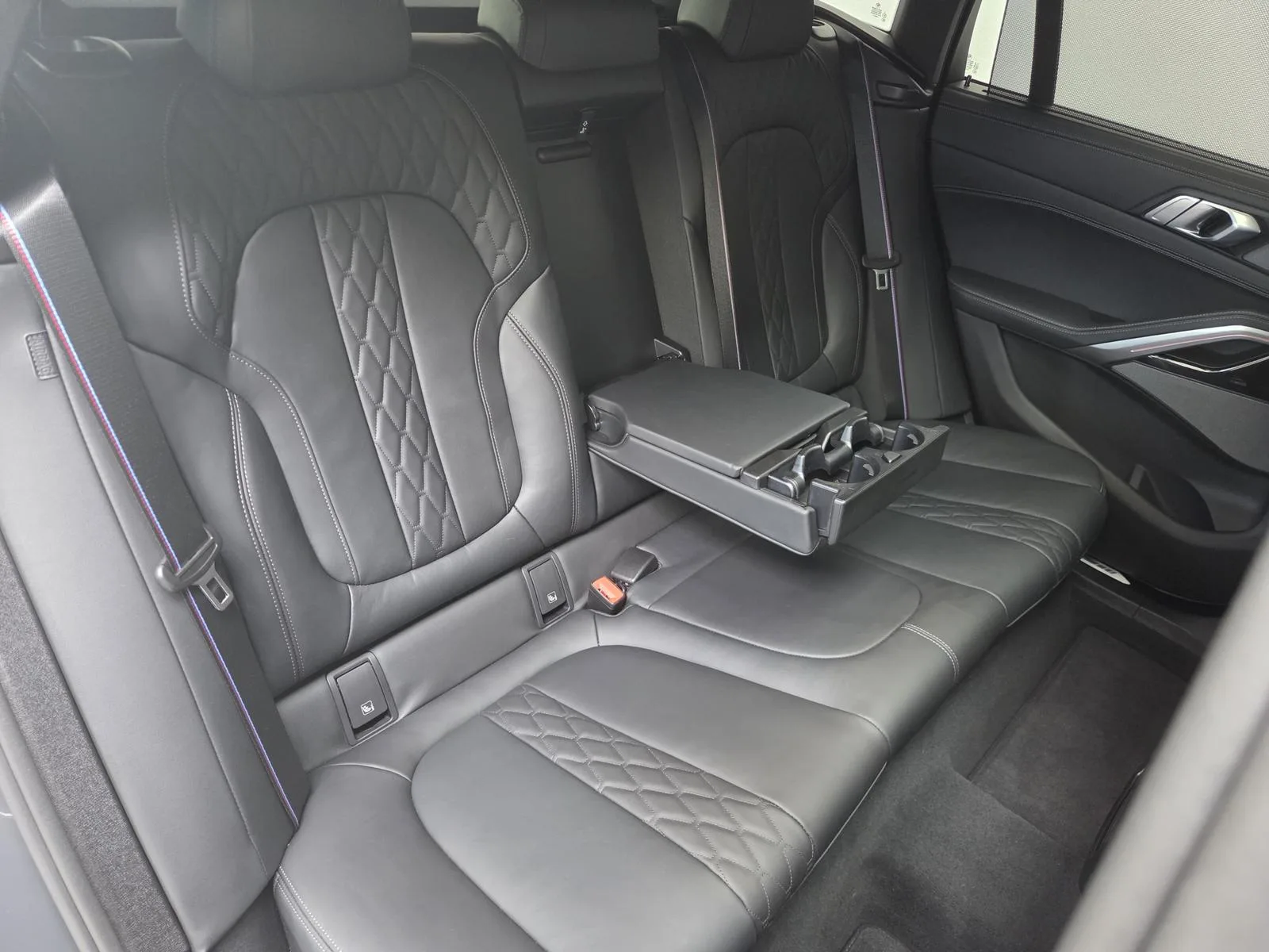 2025 BMW X6 xDrive40d M Sport Pro, 28/30