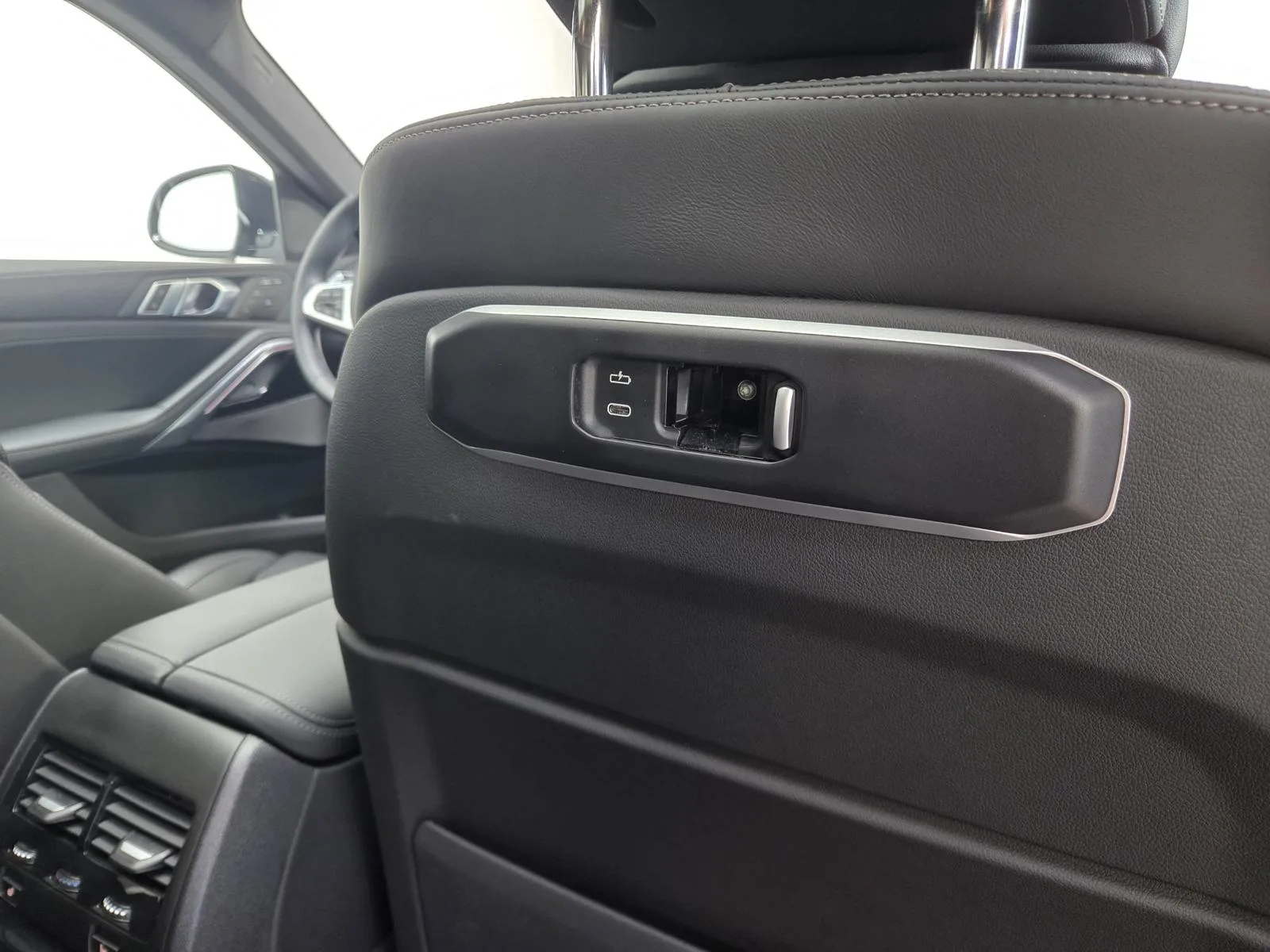 2025 BMW X6 xDrive40d M Sport Pro, 29/30