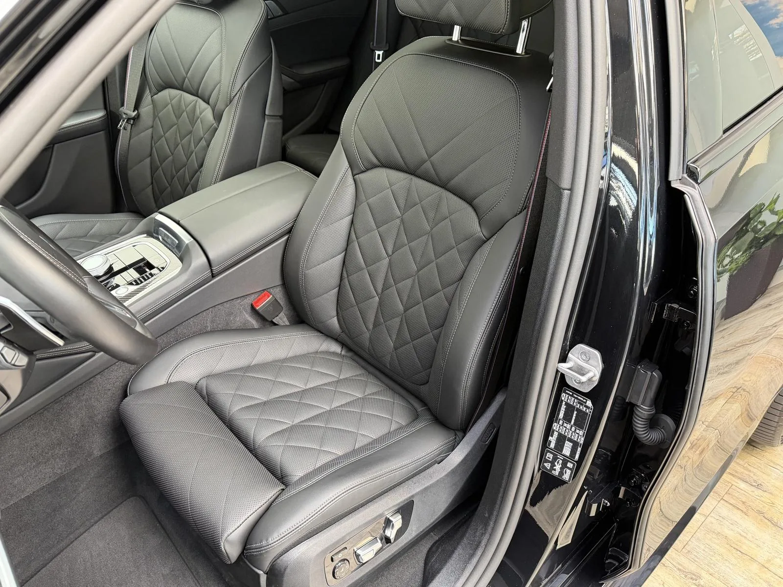 2025 BMW X6 xDrive40d M Sport Pro, 13/30