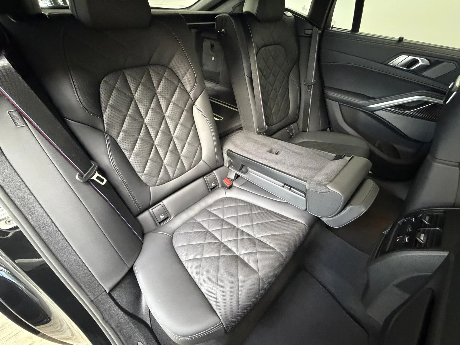 2025 BMW X6 xDrive40d M Sport Pro, 25/30