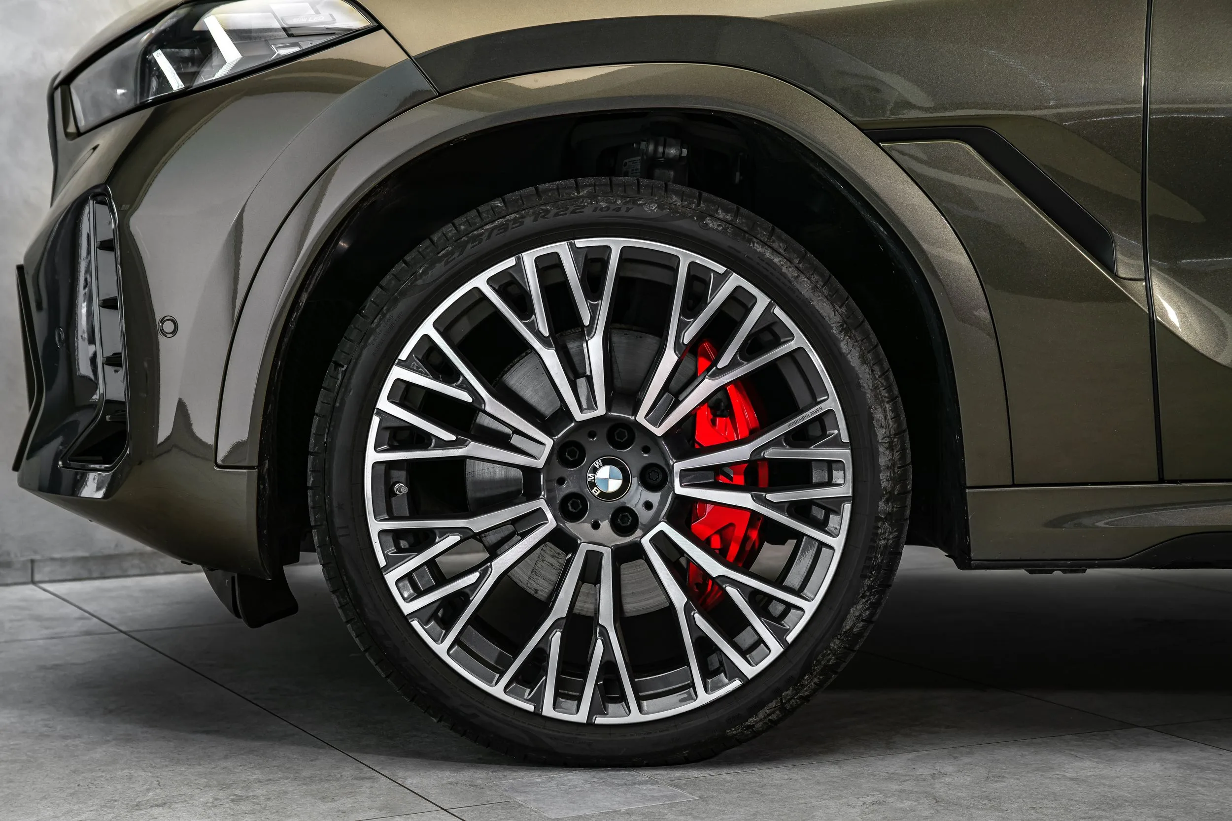 2025 BMW X6 xDrive40d M Sport, 2/28
