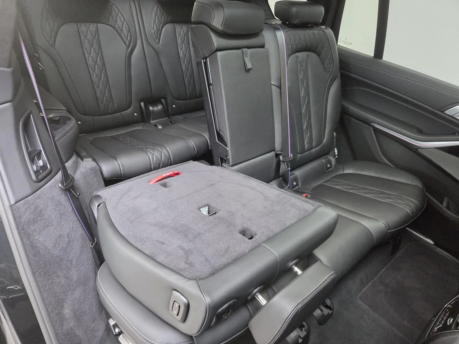 2025 BMW X7 40d M Sport Pro, 28/30