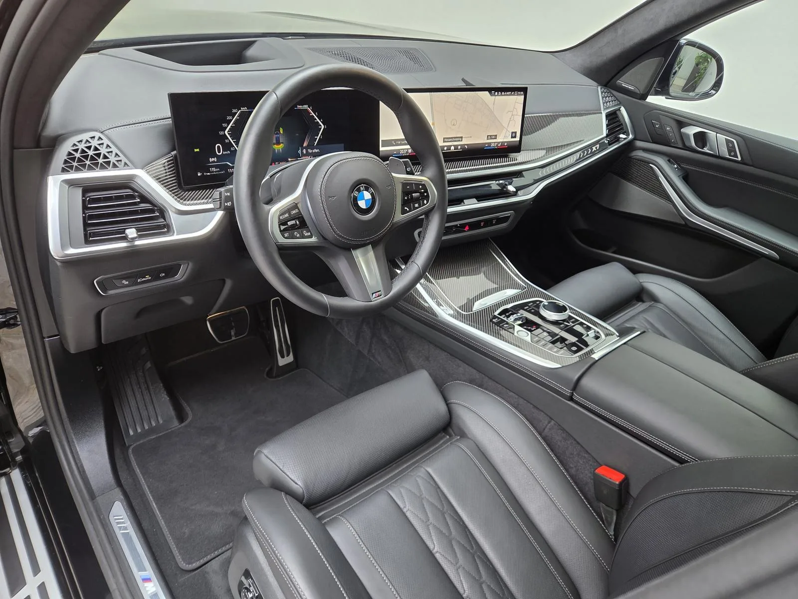 2025 BMW X7 40d M Sport Pro, 8/30
