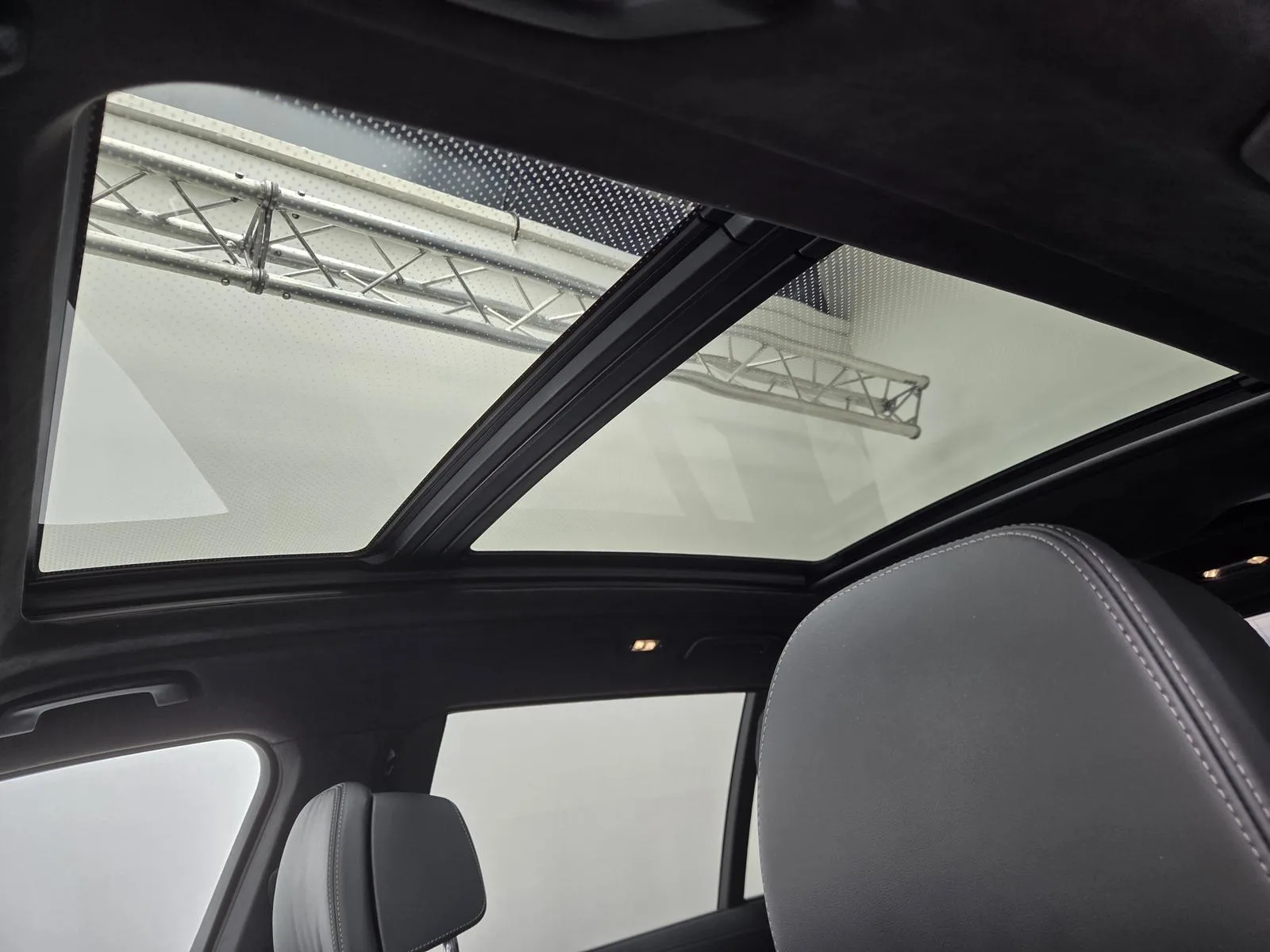 2025 BMW X7 40d M Sport Pro, 16/30
