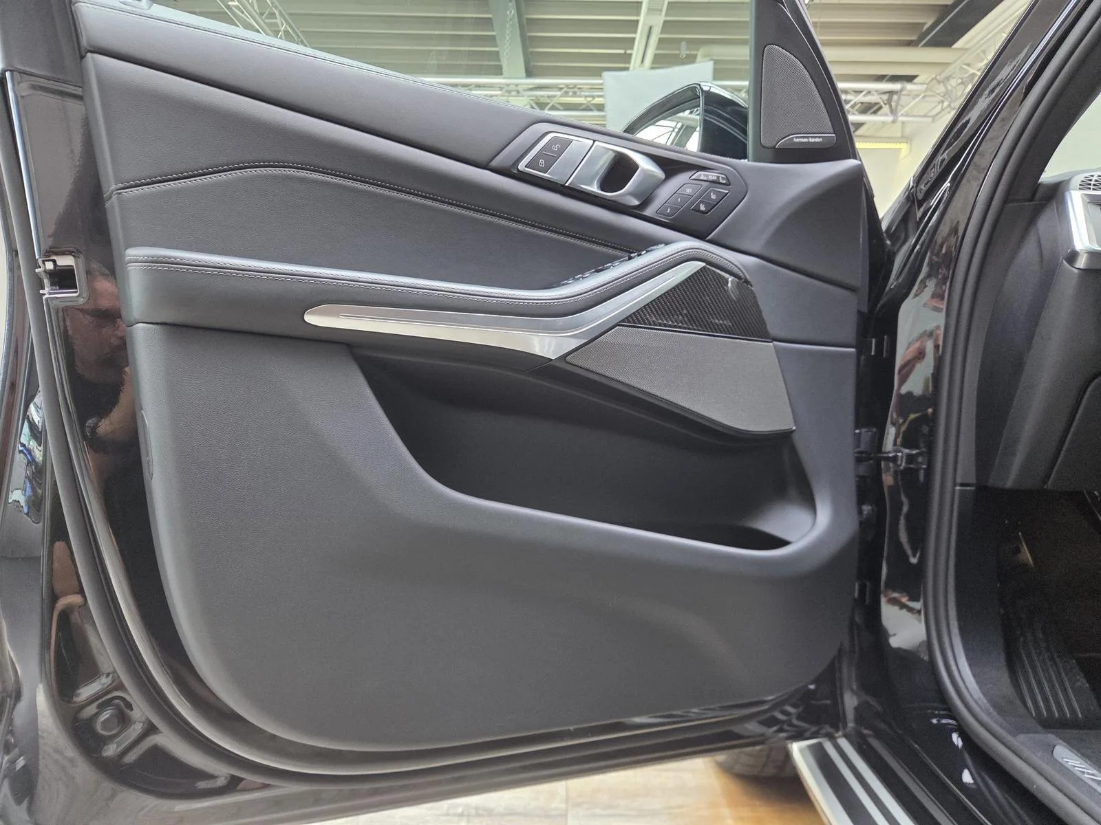 2025 BMW X7 40d M Sport Pro, 17/30