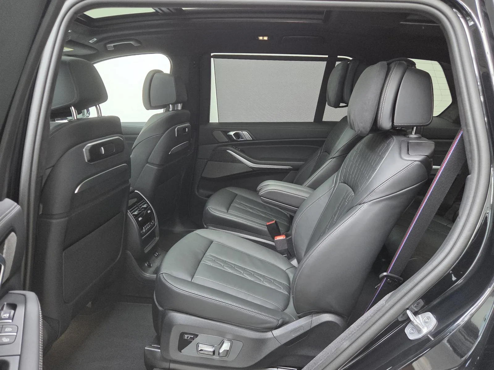 2025 BMW X7 40d M Sport Pro, 19/30
