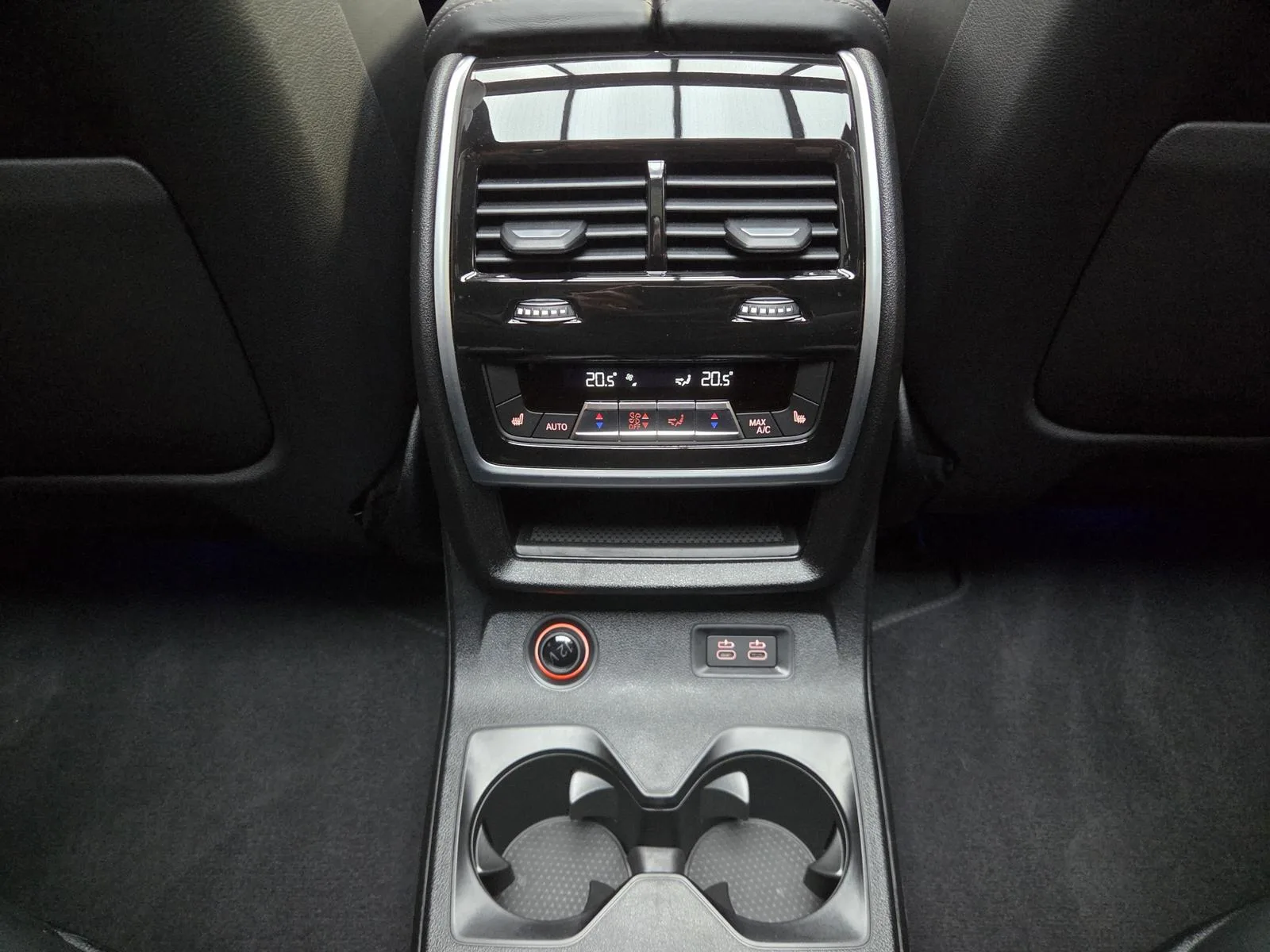 2025 BMW X7 40d M Sport Pro, 29/30