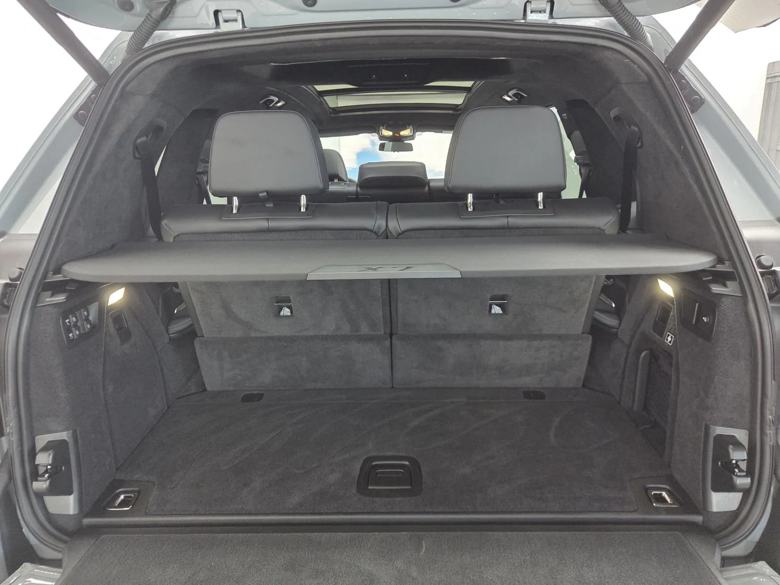 2025 BMW X7 40d M Sport Pro, 23/30