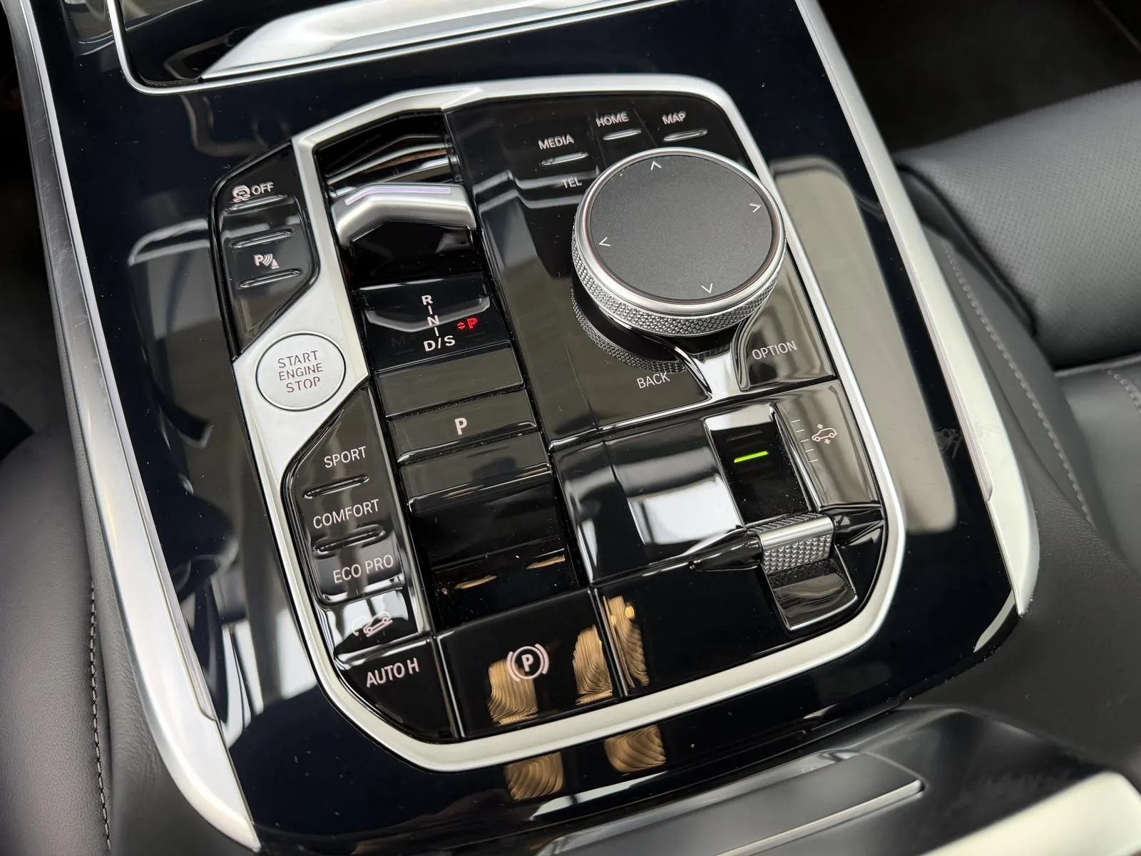 2025 BMW X7 40d M Sport Pro, 11/30