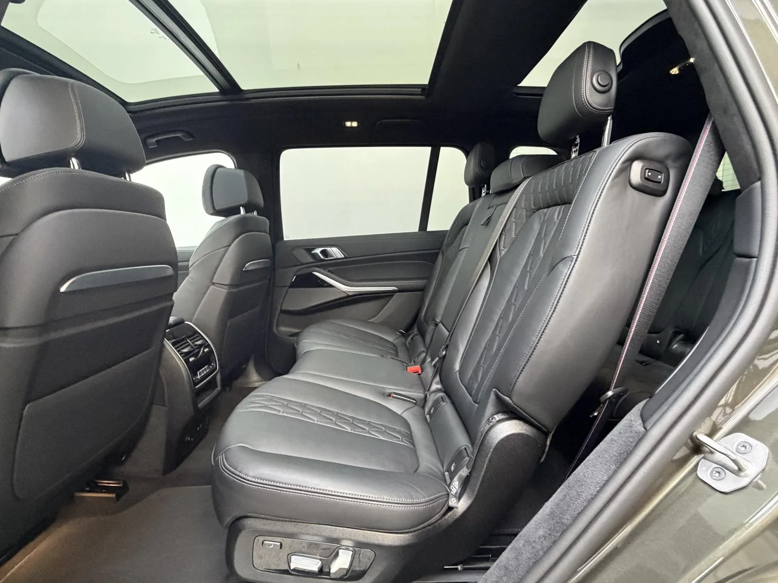 2025 BMW X7 40d M Sport Pro, 19/30