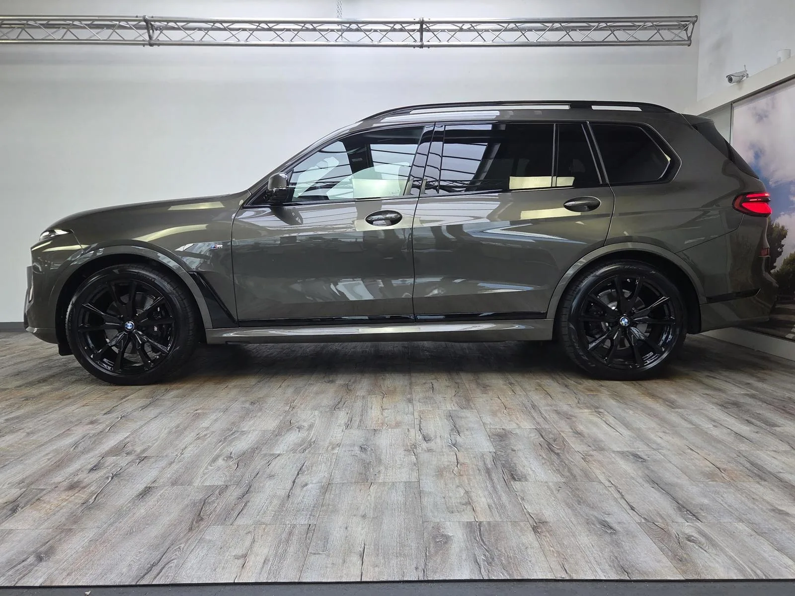 2025 BMW X7 40d M Sport Pro, 3/30