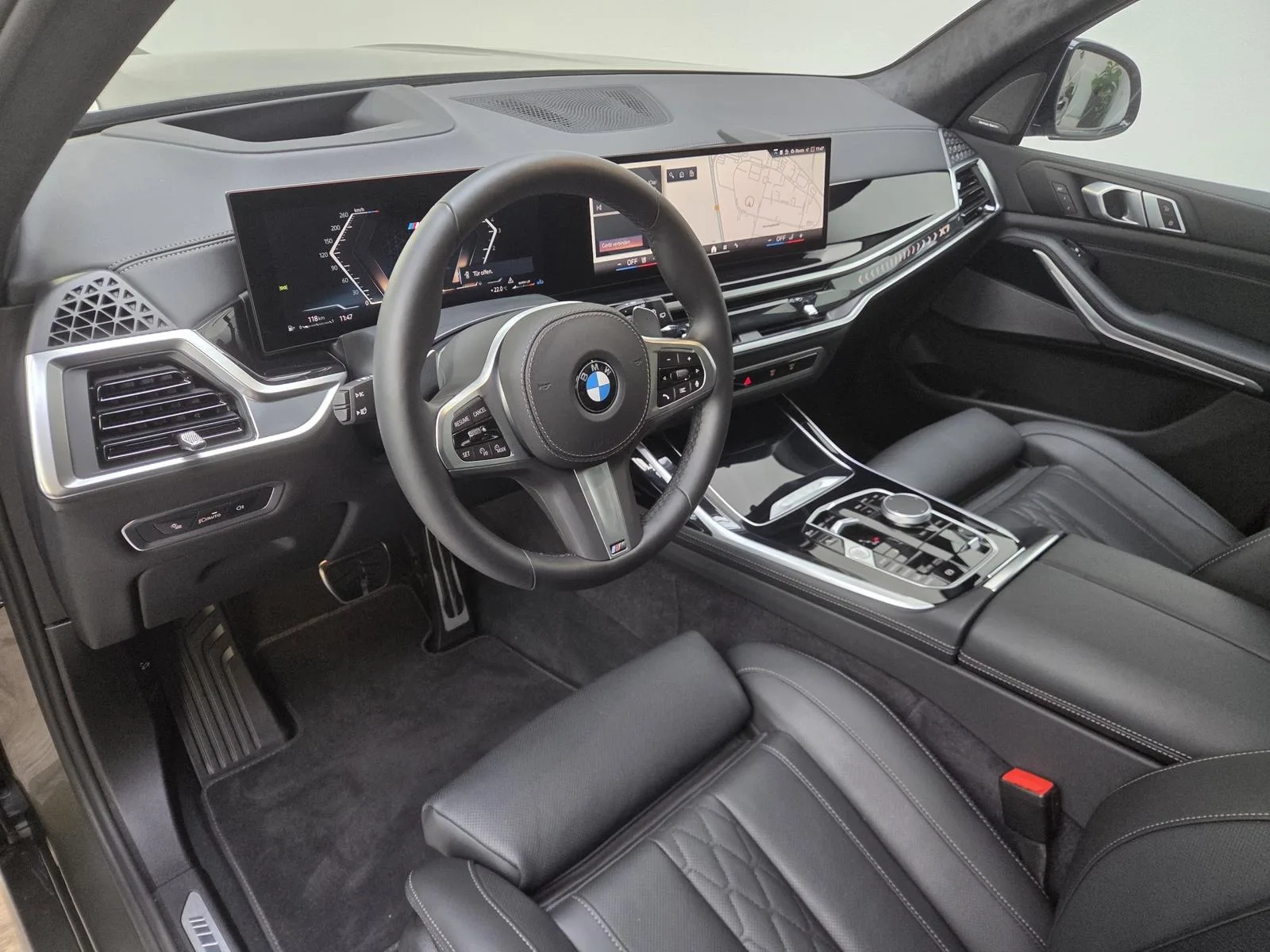 2025 BMW X7 40d M Sport Pro, 8/30
