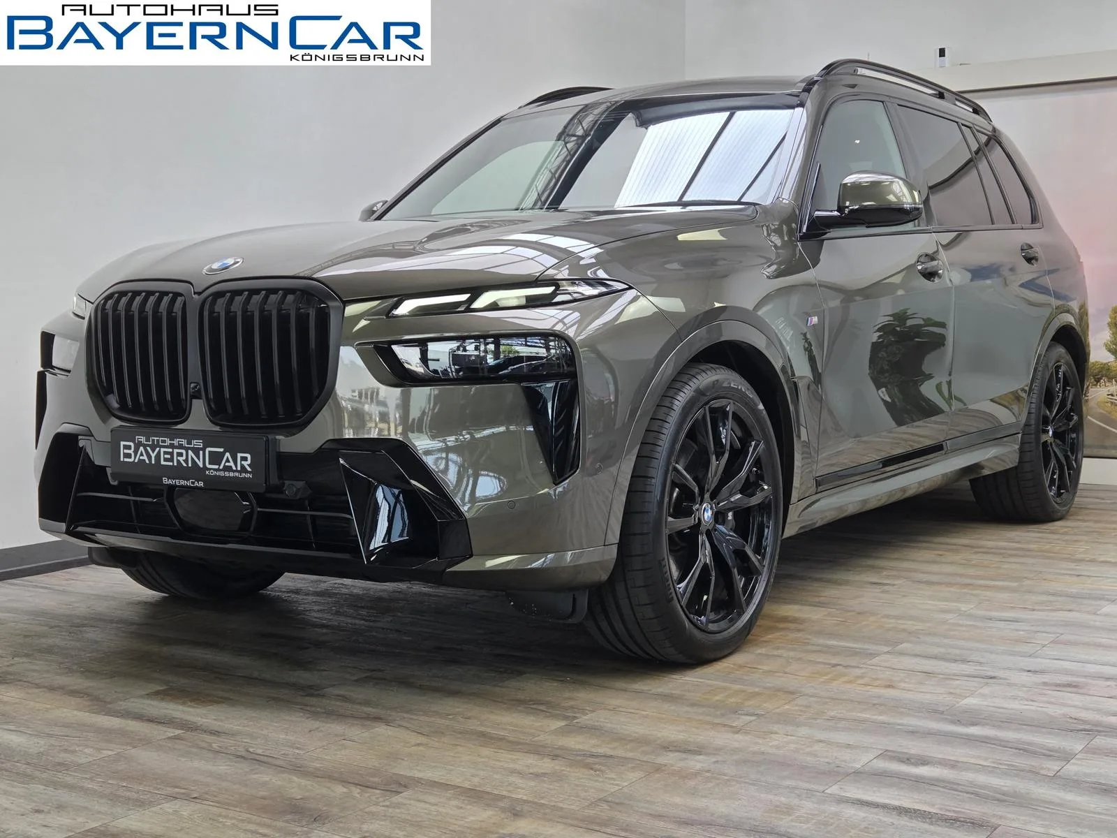 2025 BMW X7 40d M Sport Pro angeboten von einem Fachhändler in Königsbrunn, Deutschland, Hauptfoto