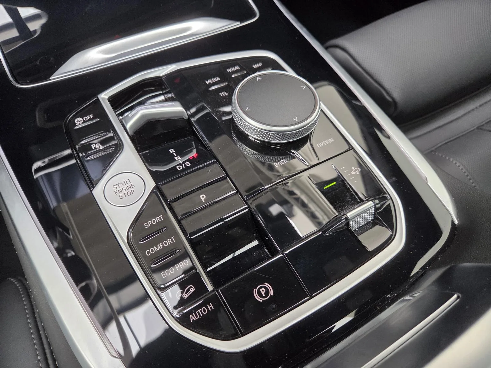 2025 BMW X7 40d M Sport Pro, 11/30