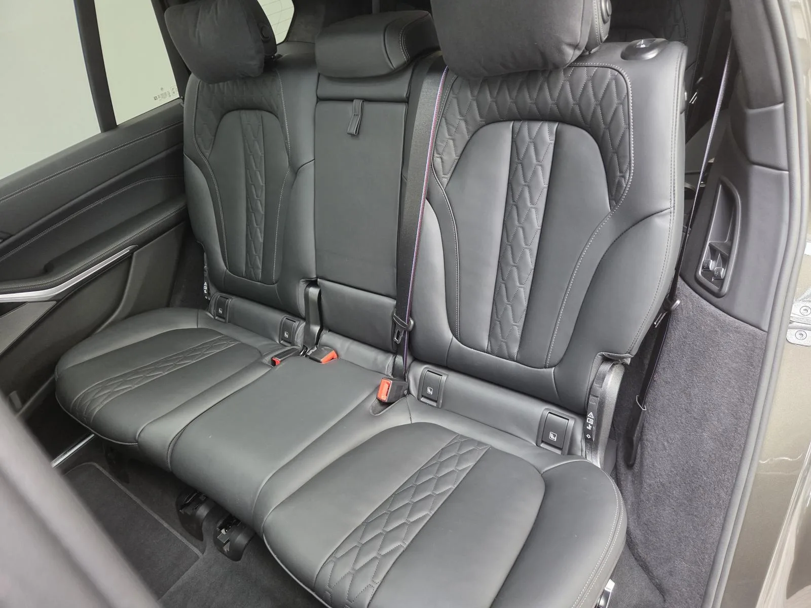 2025 BMW X7 40d M Sport Pro, 17/30
