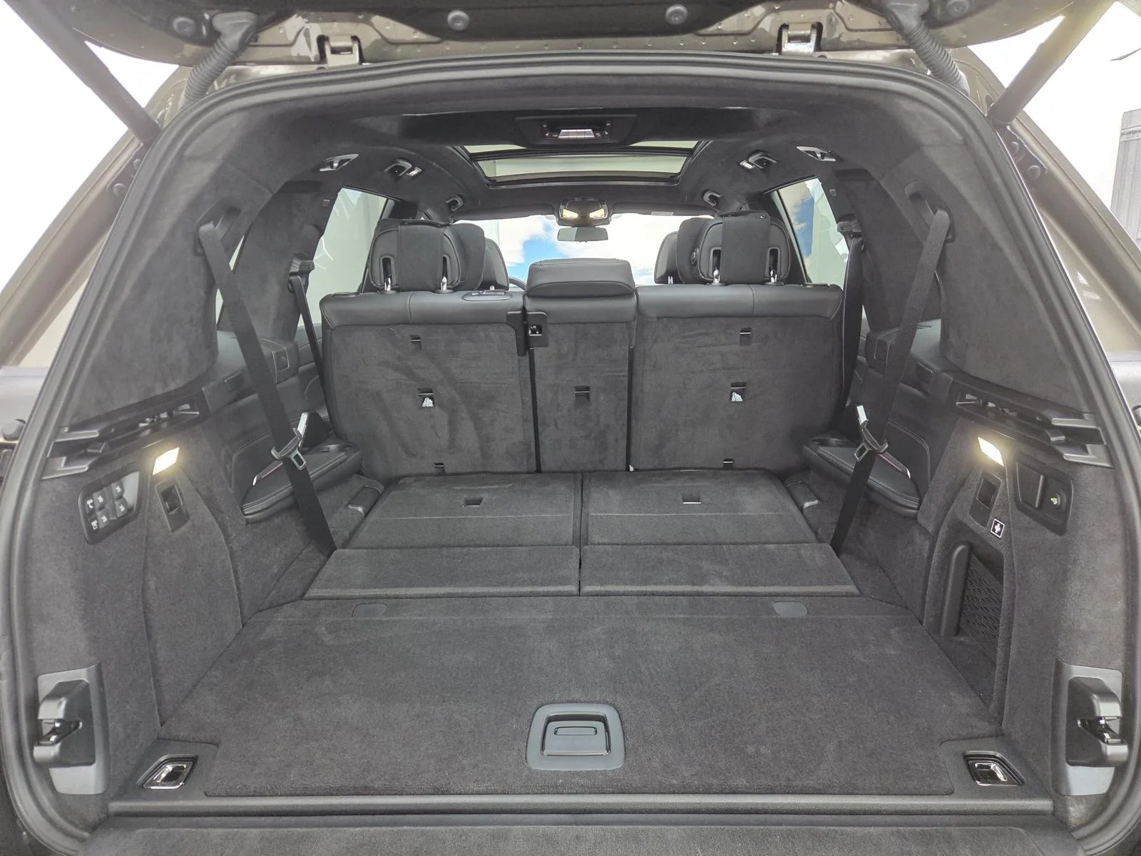 2025 BMW X7 40d M Sport Pro, 23/30