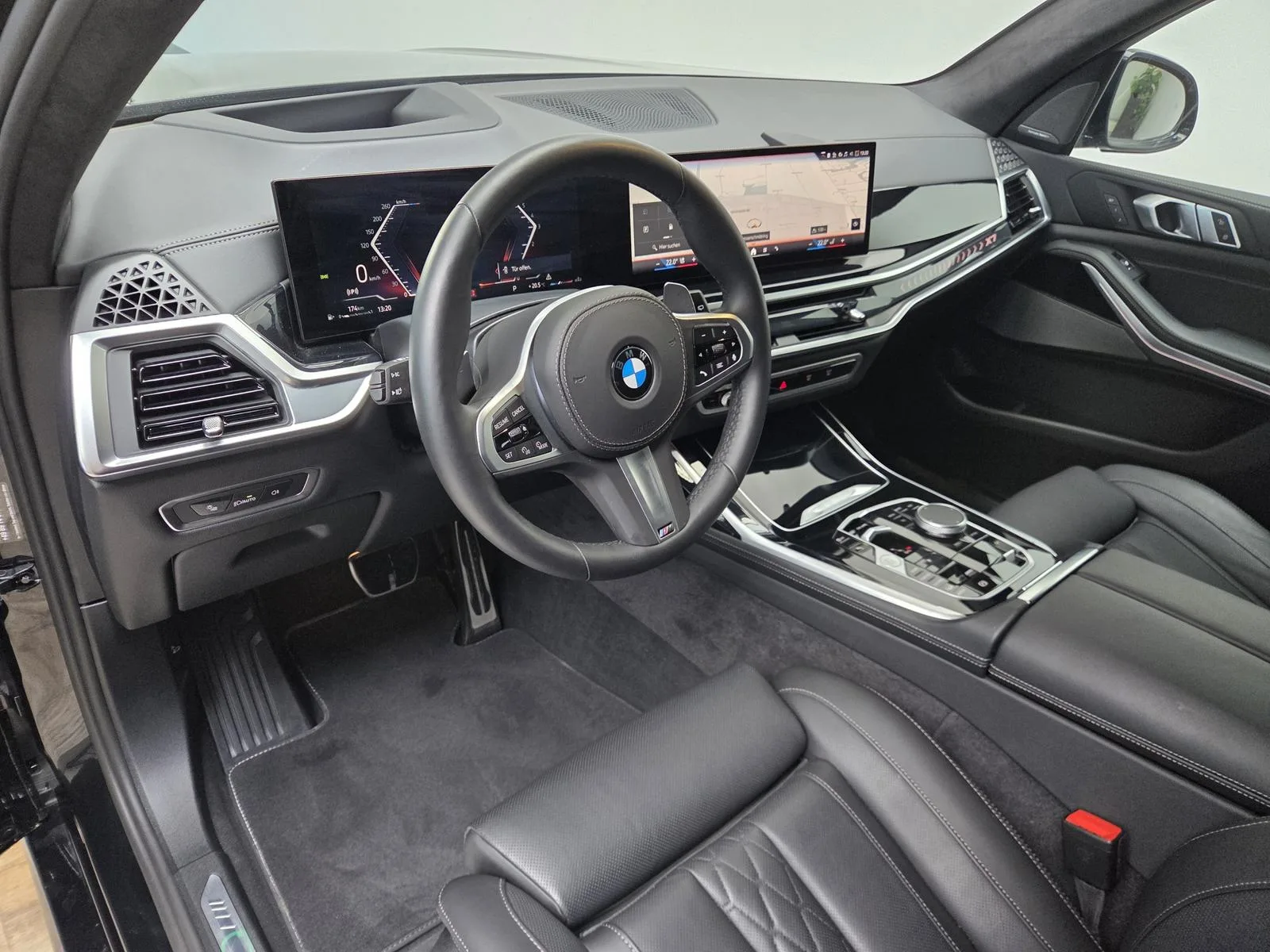 2025 BMW X7 40d M Sport Pro, 8/30