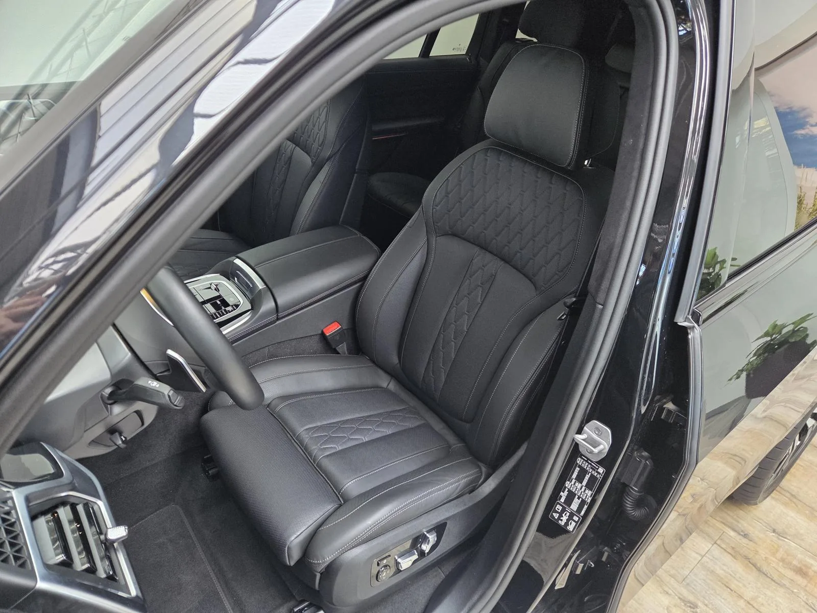 2025 BMW X7 40d M Sport Pro, 15/30