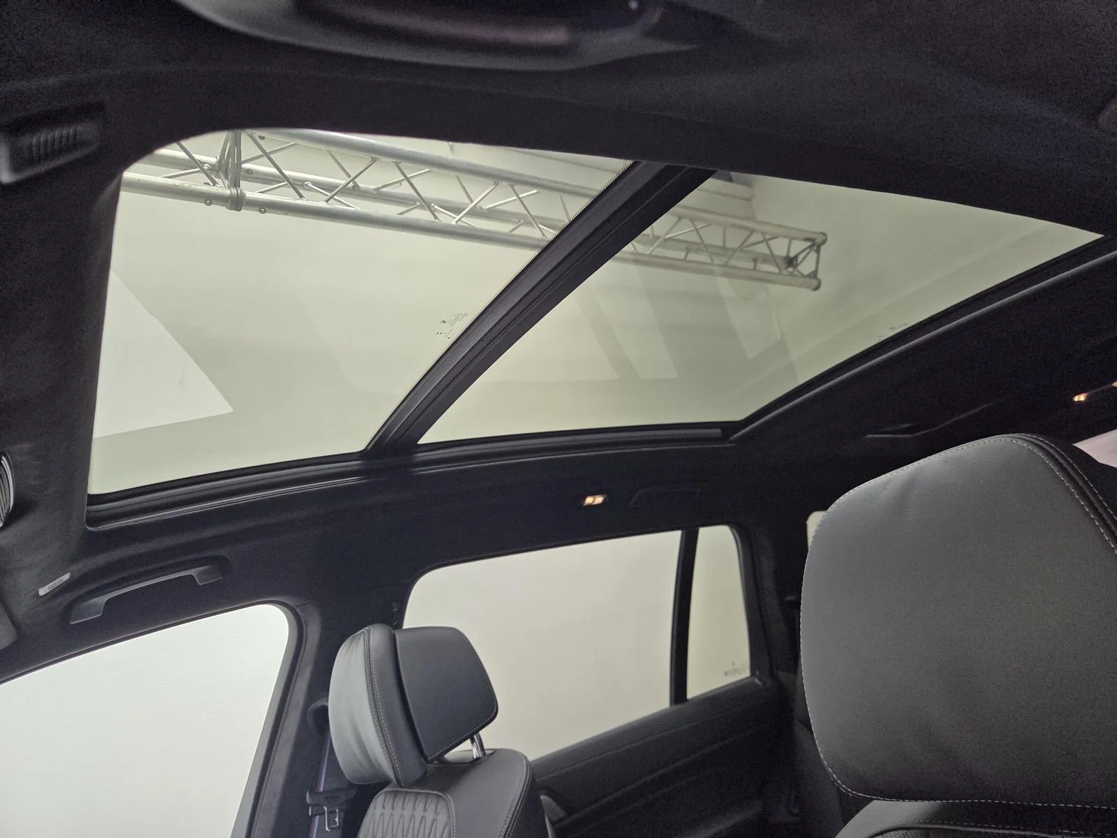 2025 BMW X7 40d M Sport Pro, 16/30