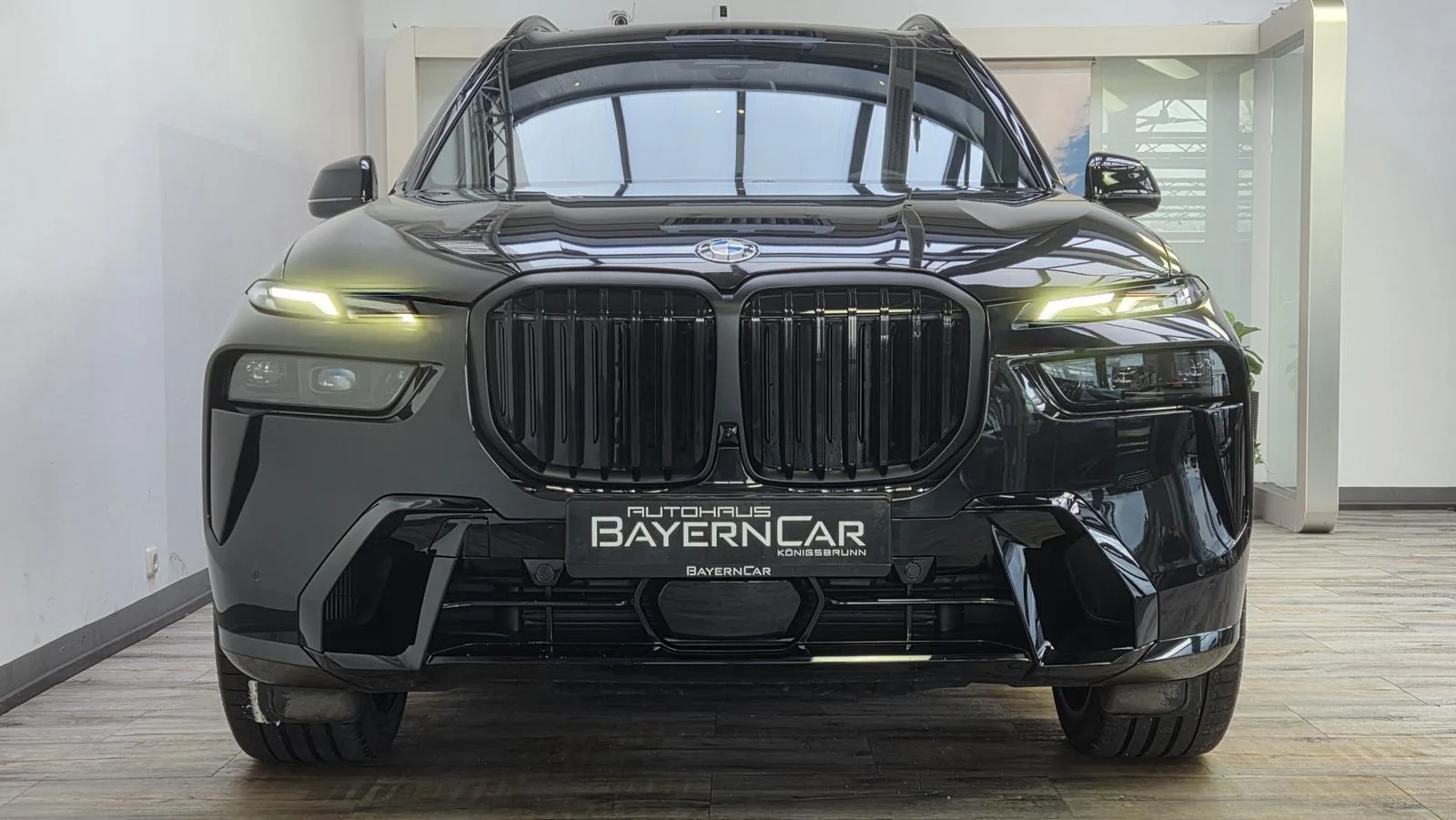 2025 BMW X7 40d M Sport Pro, 2/30