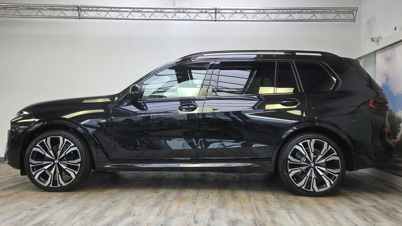 2025 BMW X7 40d M Sport Pro, 3/30