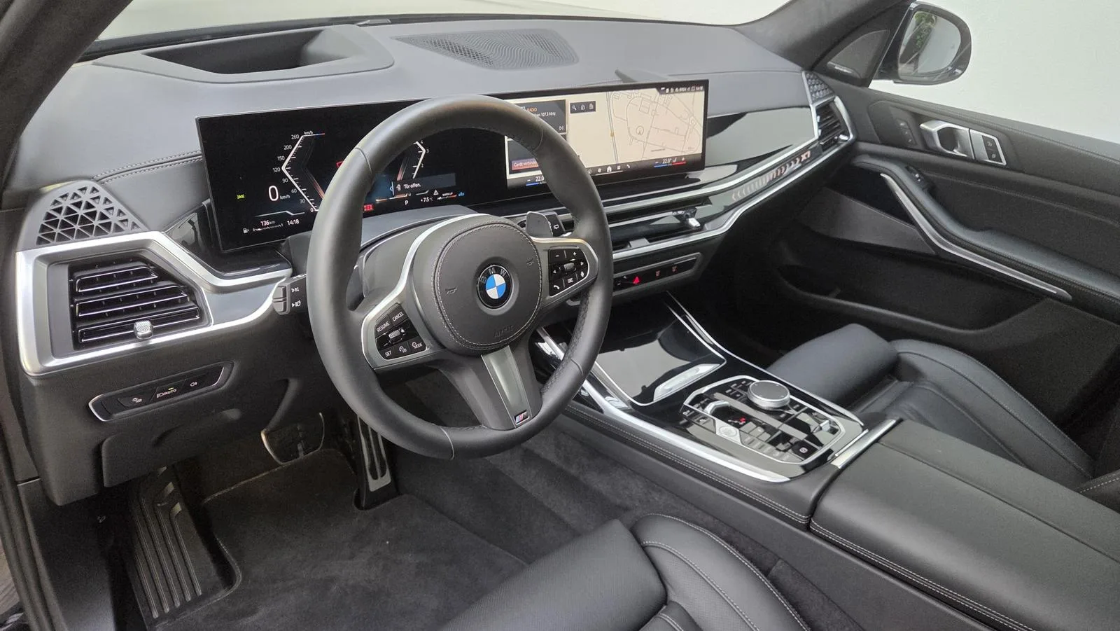 2025 BMW X7 40d M Sport Pro, 8/30
