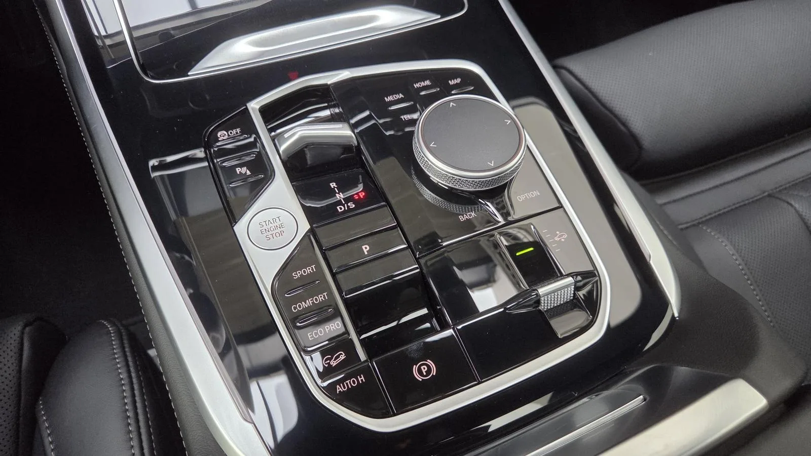2025 BMW X7 40d M Sport Pro, 11/30